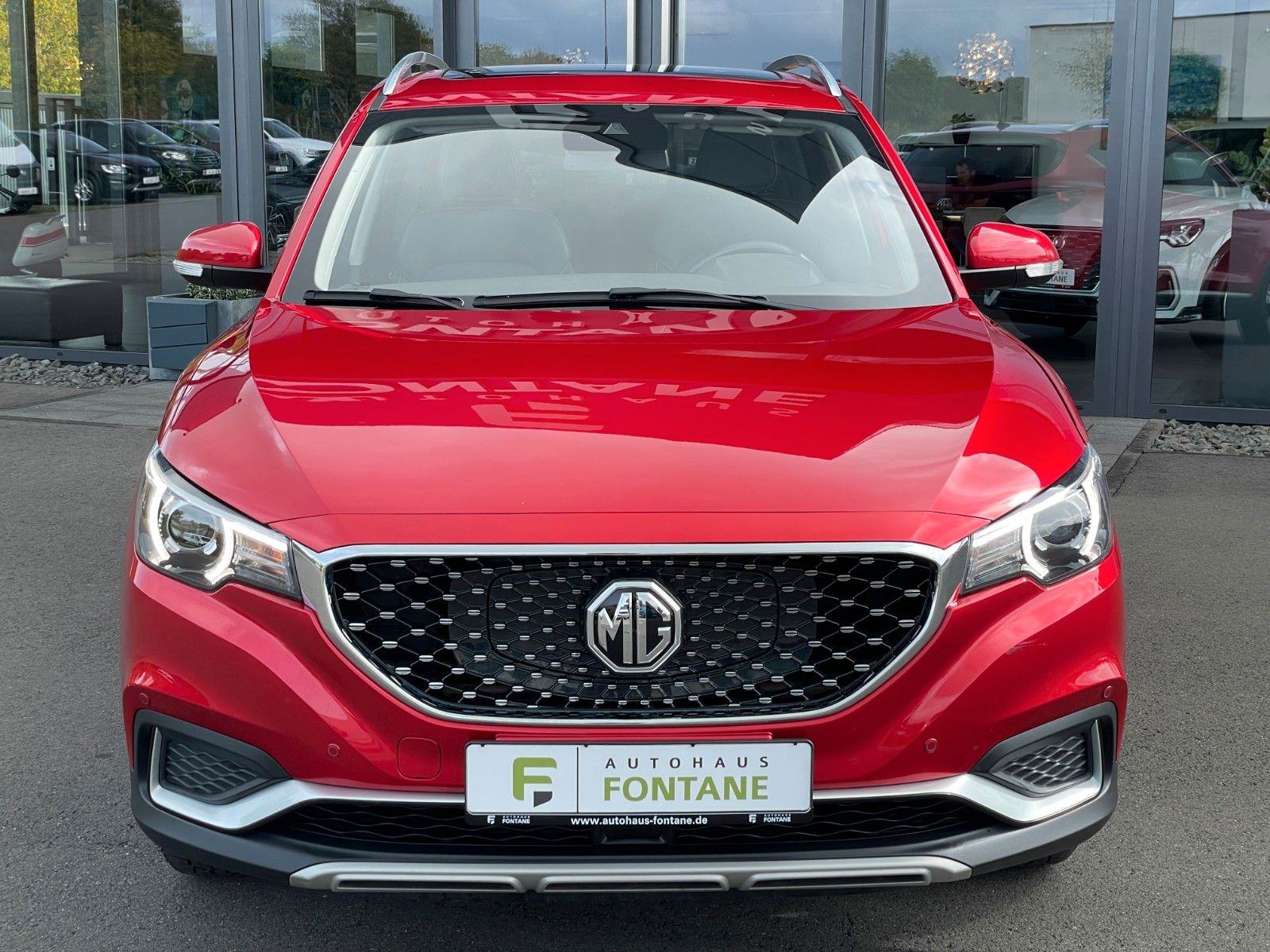 MG ZS EV LUXURY PANORAMA ACC-TEMPOMAT KOŽA 44 kWh 263km WLTP, pogled izvana - slika 3