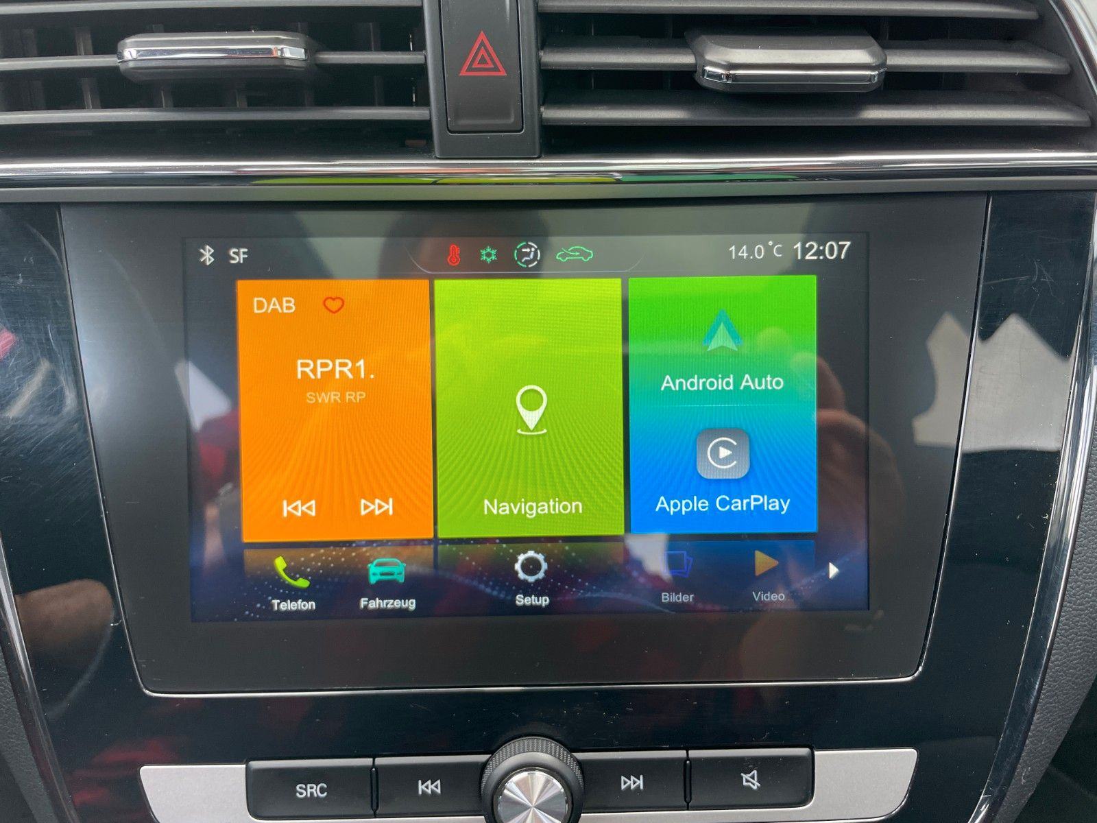 MG ZS EV LUXURY PANORAMA ACC-TEMPOMAT KOŽA 44 kWh 263km WLTP, fotografija 19