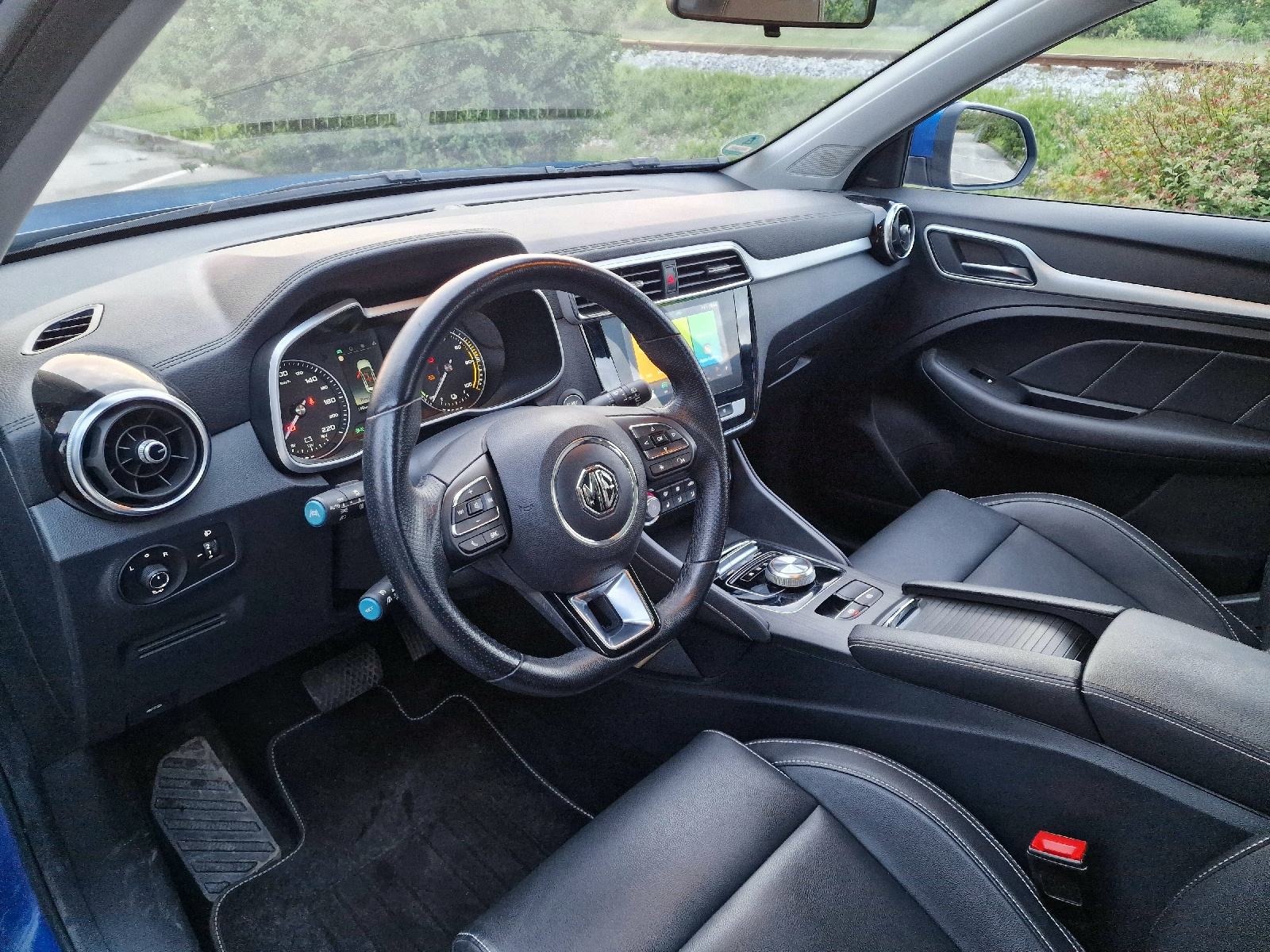 MG ZS EV Luxury, fotografija 14