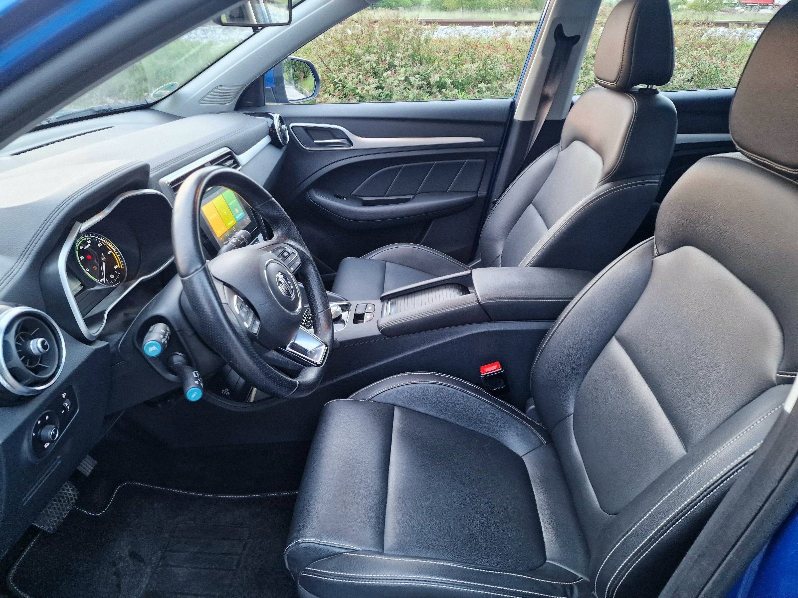 MG ZS EV Luxury, fotografija 13