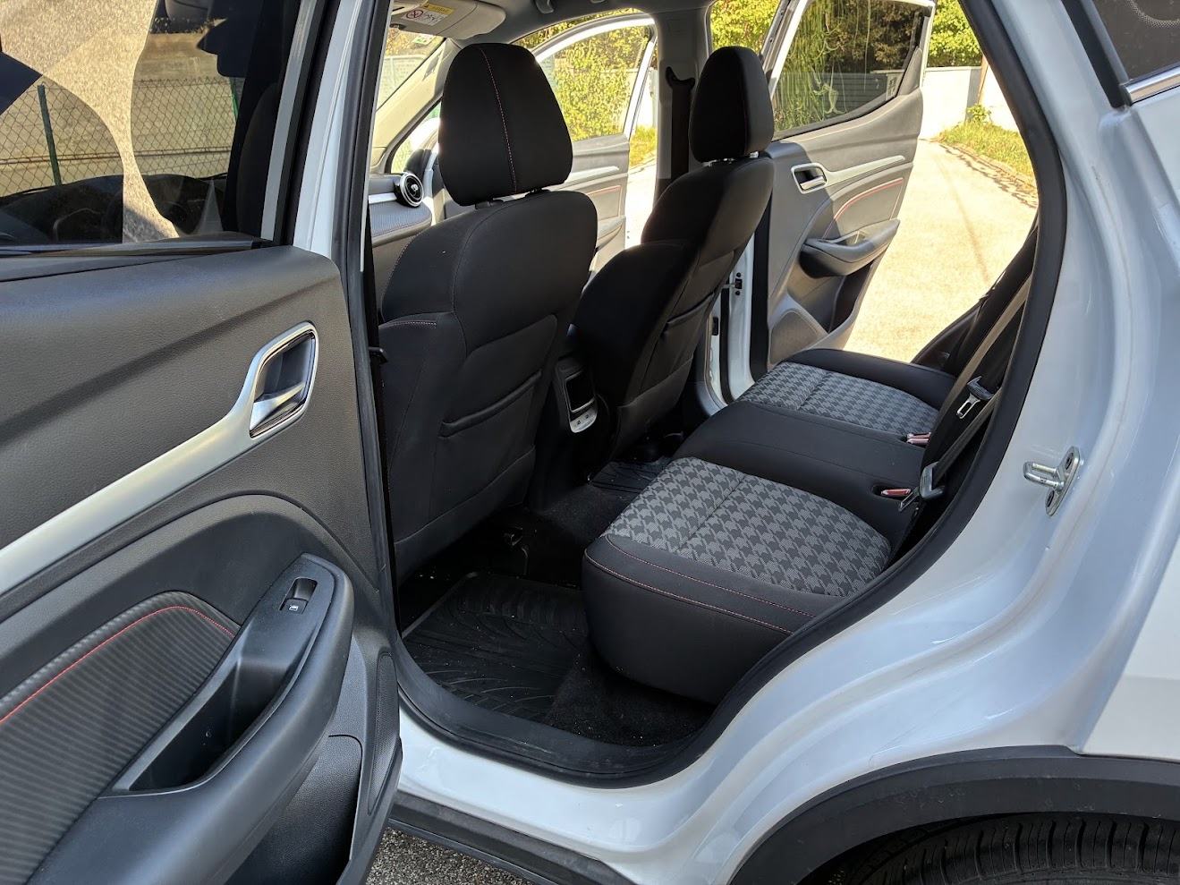 MG ZS Excite, fotografija 11