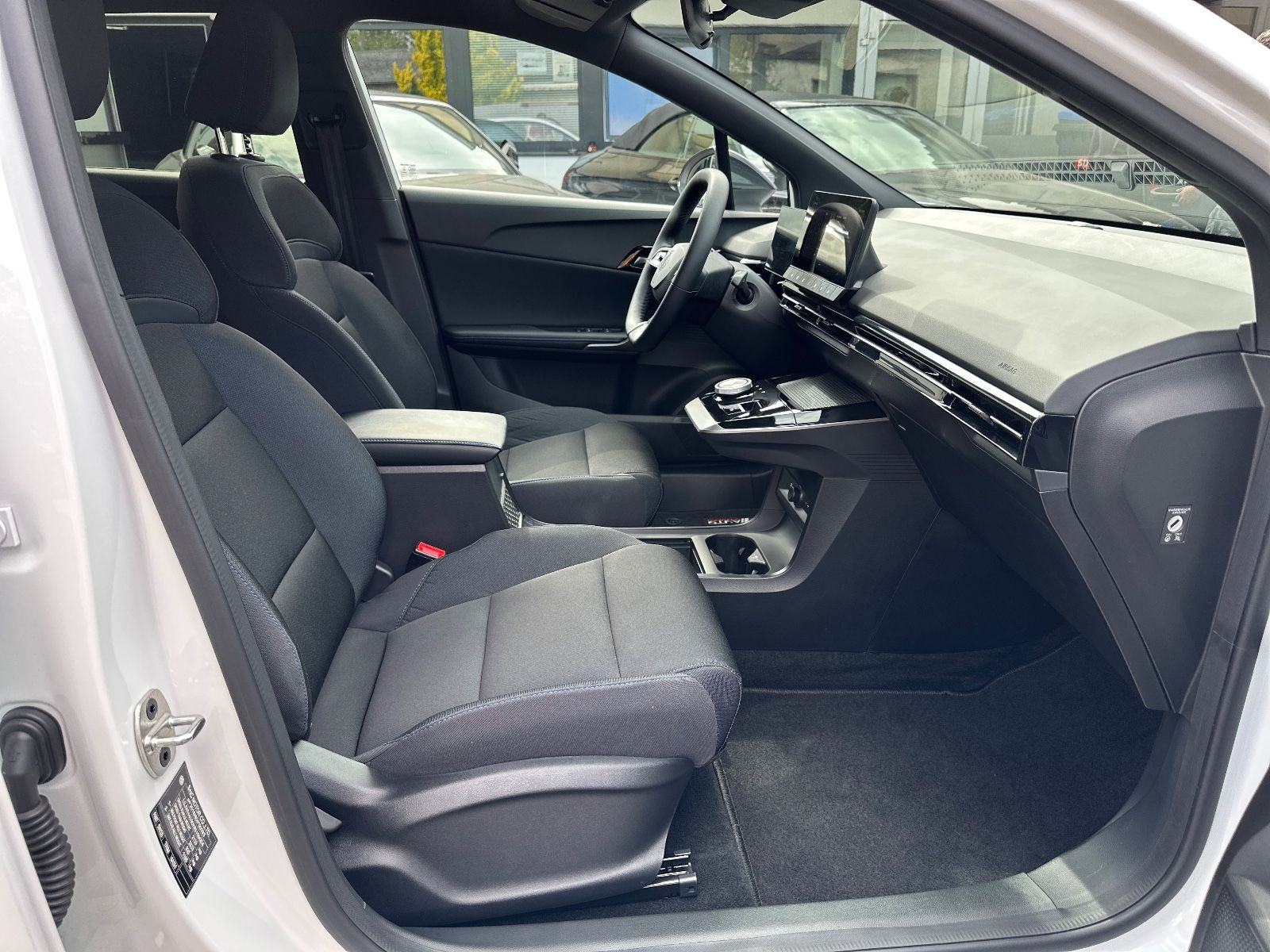 MG 4 Electric Luxury ACC EL.SIC+SIC/VOLAN GRIJ. 64 kWh 450km WLTP, fotografija 18