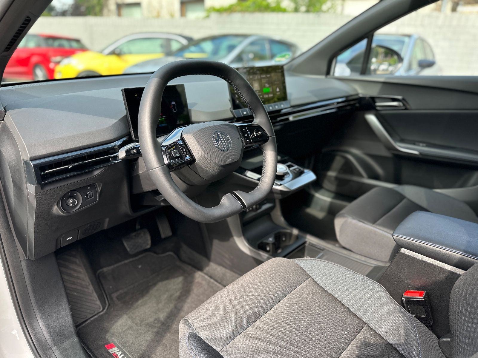 MG 4 Electric Luxury ACC EL.SIC+SIC/VOLAN GRIJ. 64 kWh 450km WLTP, fotografija 11
