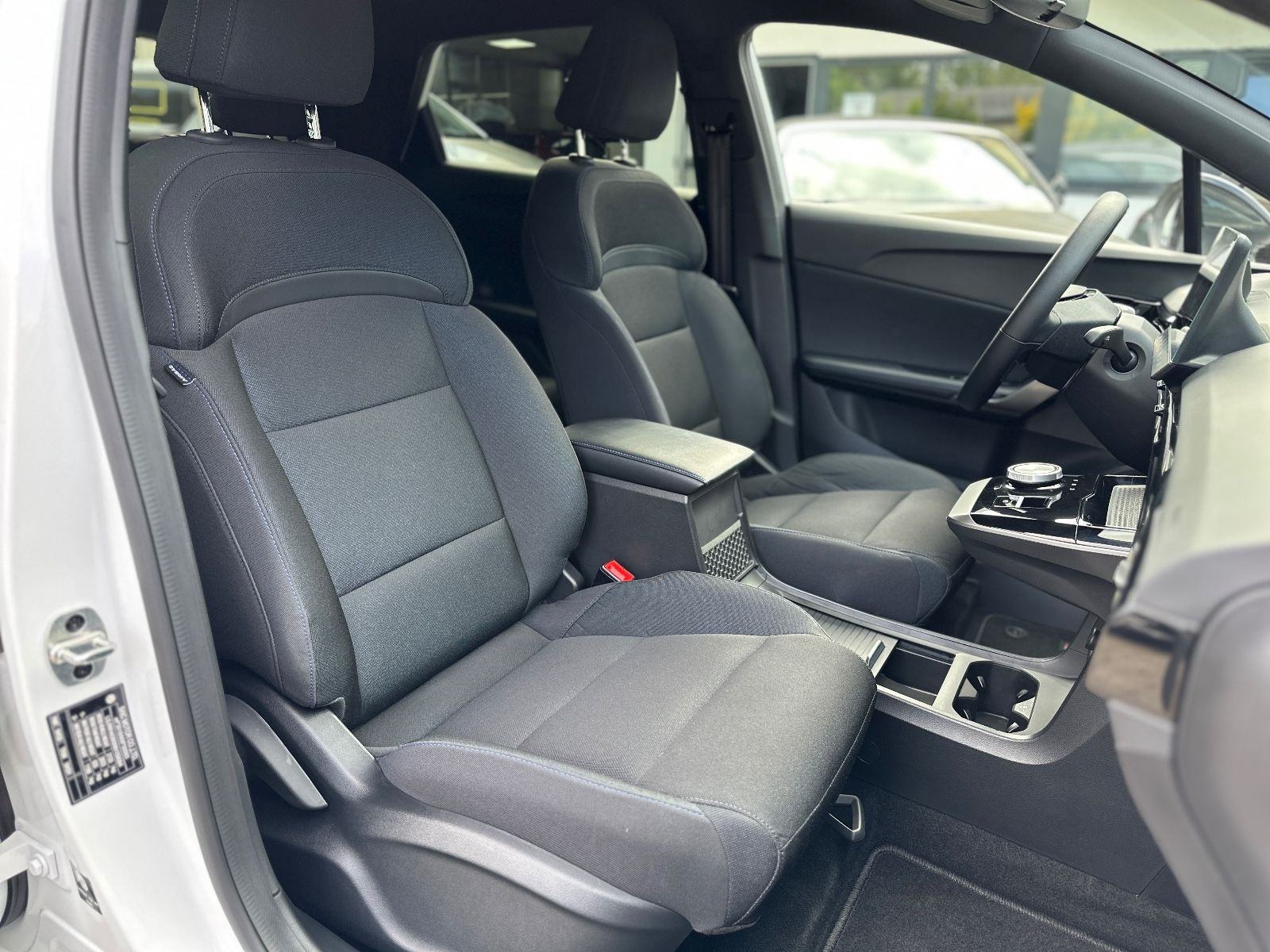 MG 4 Electric Luxury ACC EL.SIC+SIC/VOLAN GRIJ. 64 kWh 450km WLTP, fotografija 19