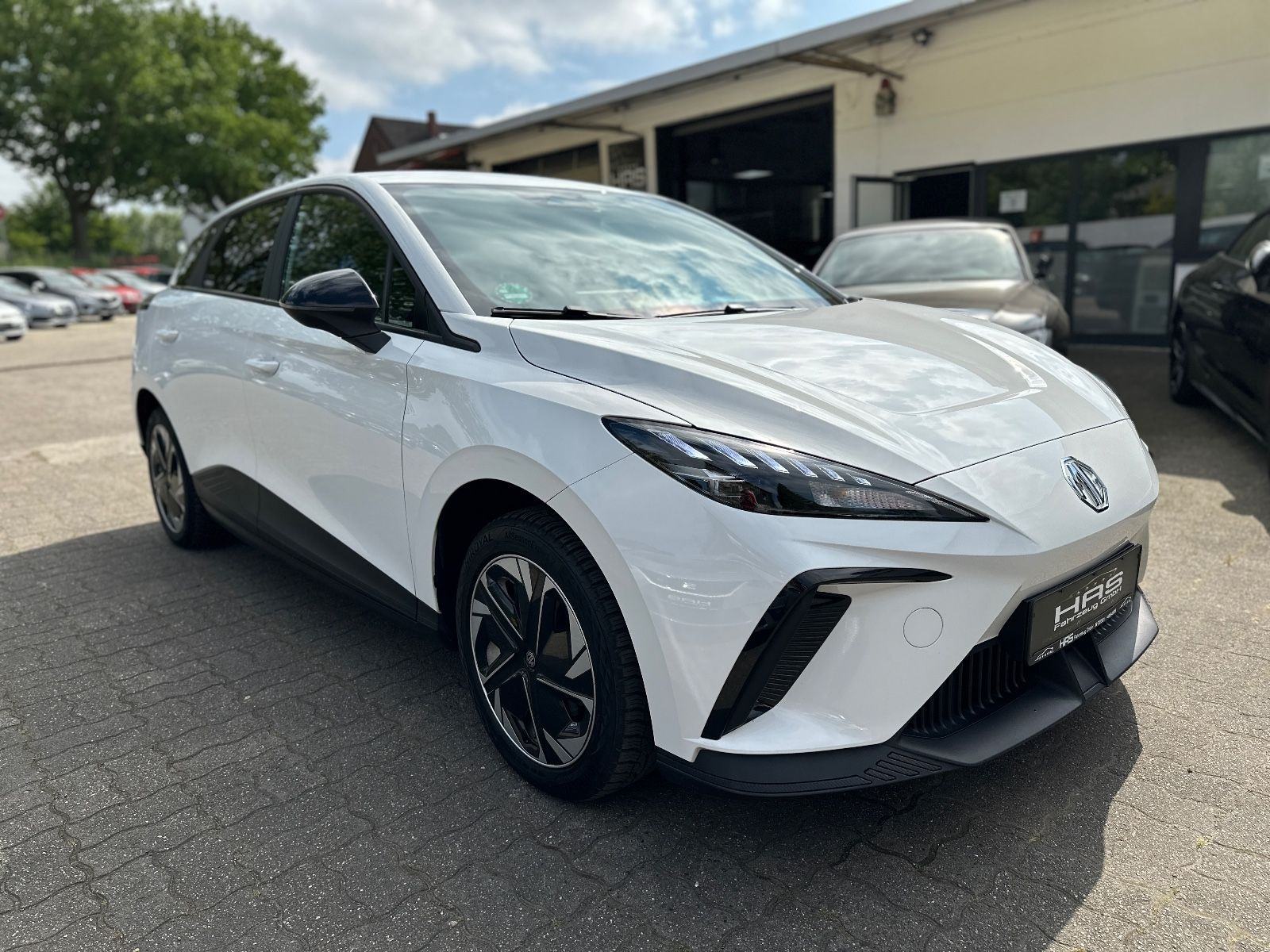 MG 4 Electric Luxury ACC EL.SIC+SIC/VOLAN GRIJ. 64 kWh 450km WLTP, fotografija 8