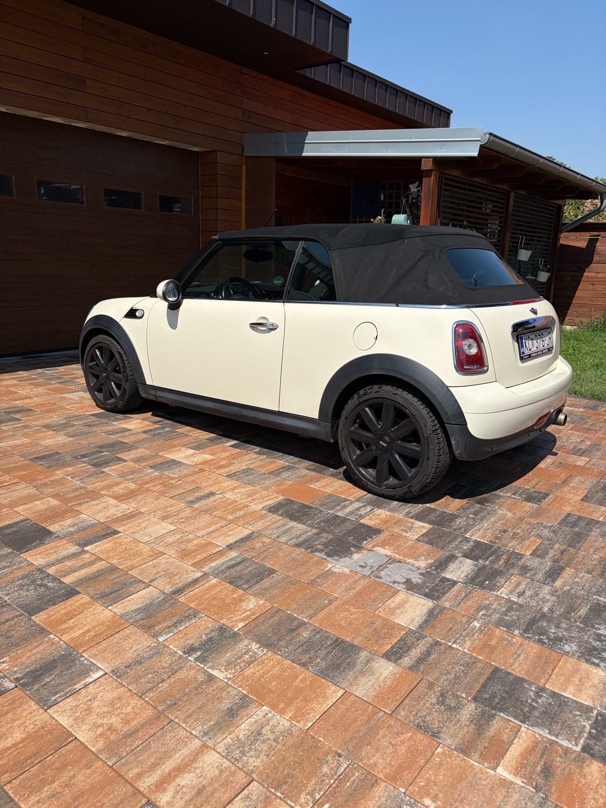 MINI Cabrio Cooper, 1,6 benzin, fotografija 10