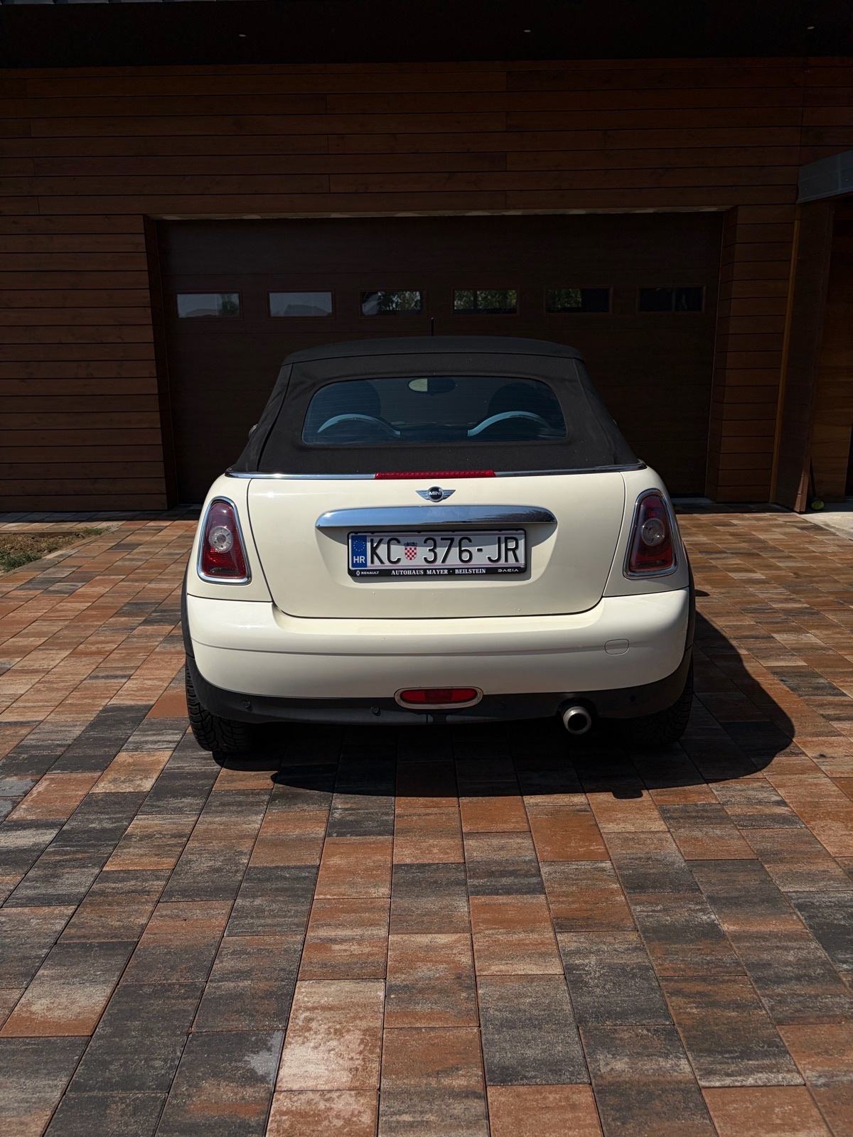 MINI Cabrio Cooper, 1,6 benzin, fotografija 12