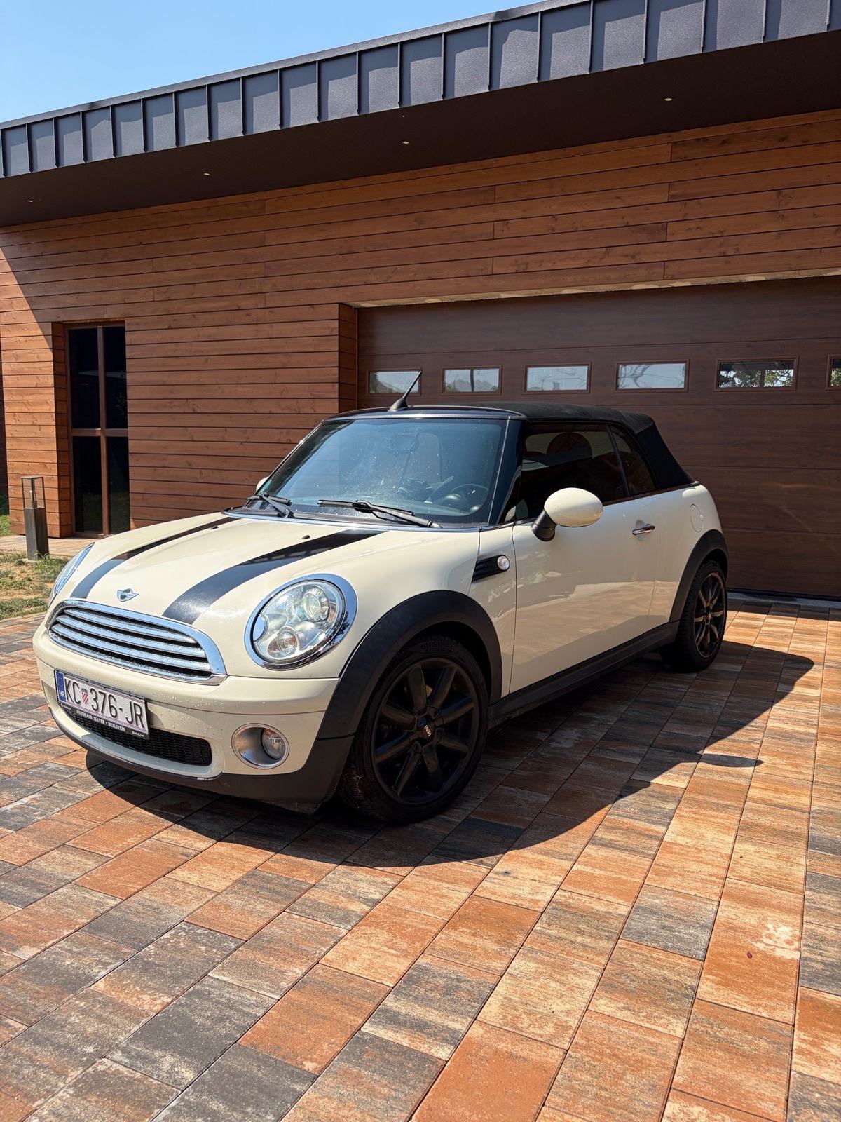 MINI Cabrio Cooper, 1,6 benzin, fotografija 9