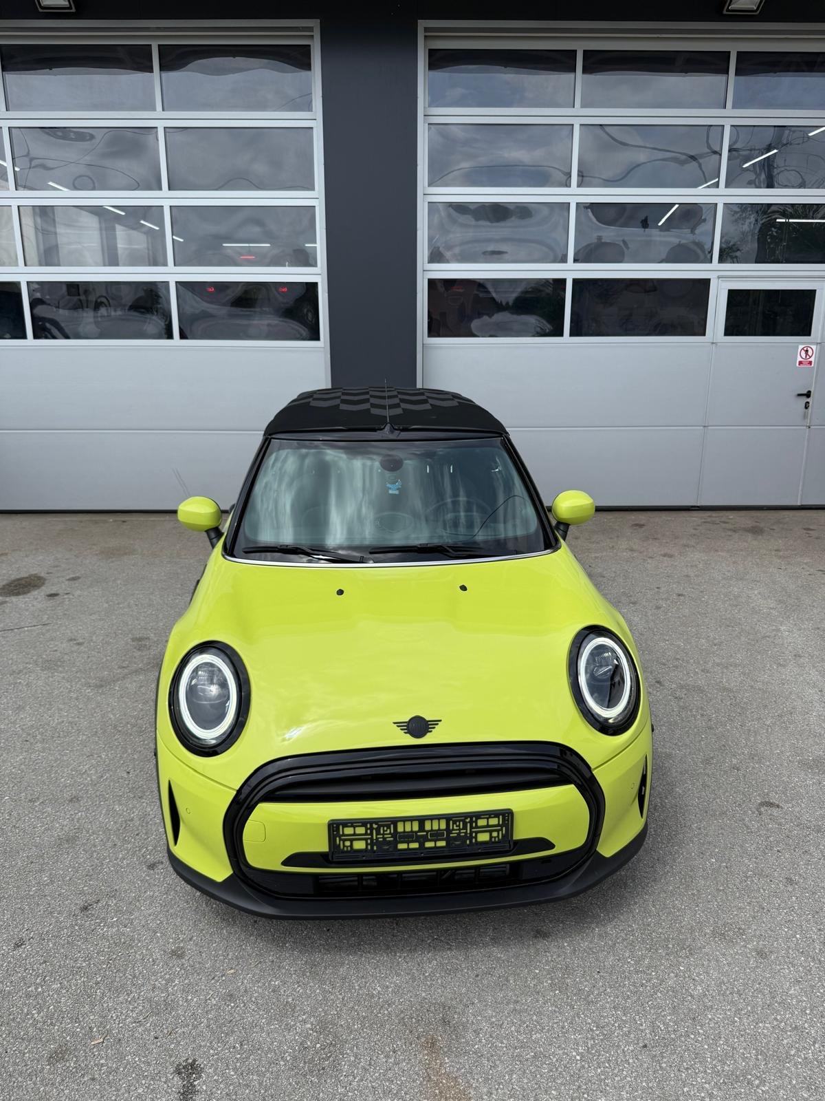 MINI Cabrio •side walk edition• 65tkm •, fotografija 2