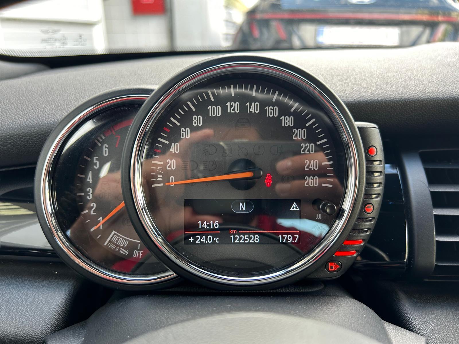 MINI Cooper 1.5i - 2015 - 120000km - SERVISNA - GARANCIJA - REG 1GOD!, fotografija 11