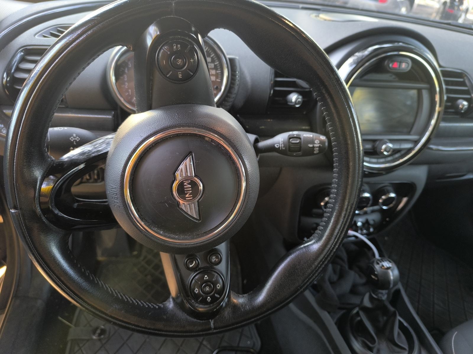 MINI Clubman One D 1.5 116 ks torq 270, fotografija 9