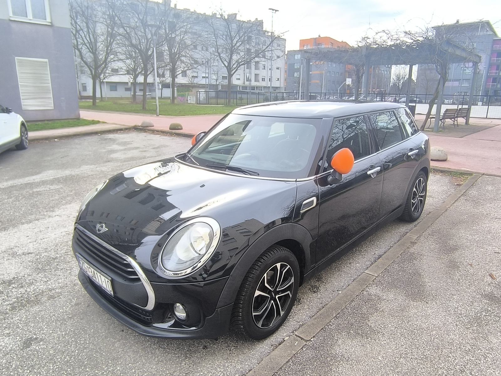 MINI Clubman One D 1.5 116 ks torq 270, fotografija 5