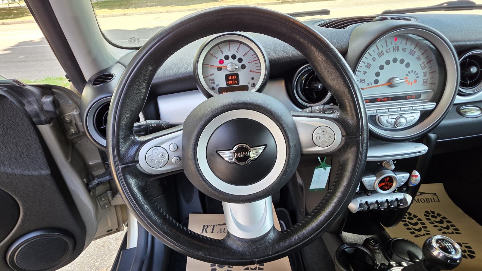 MINI Cooper 1.4 benz, 70 kw, 148 tkm, klima, servisna, alu, TOP STANJE, fotografija 19
