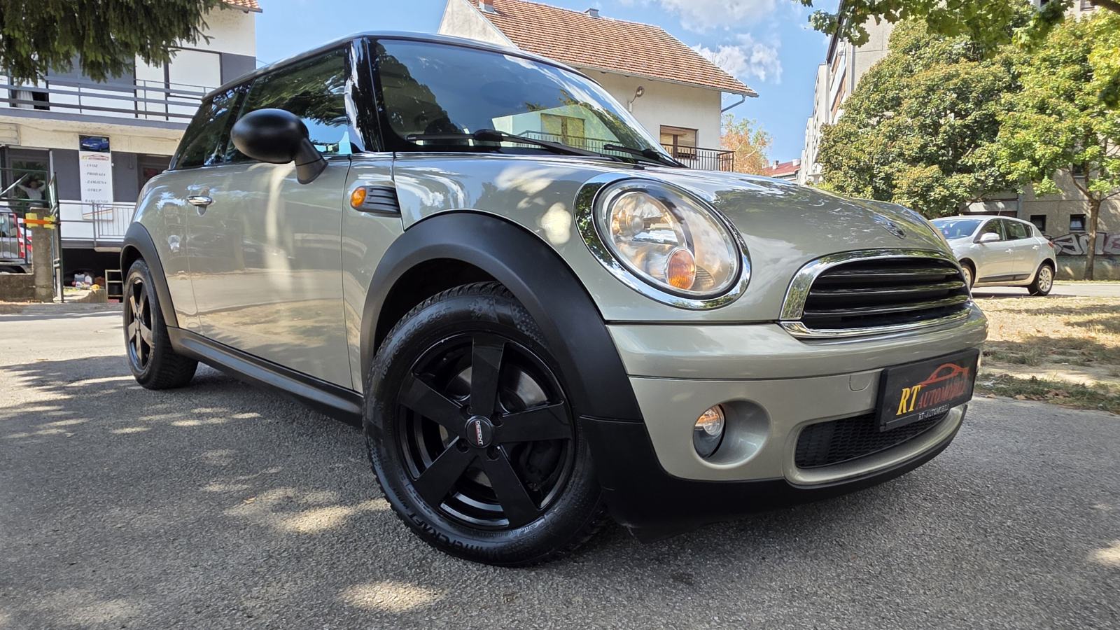 MINI Cooper 1.4 benz, 70 kw, 148 tkm, klima, servisna, alu, TOP STANJE, fotografija 4