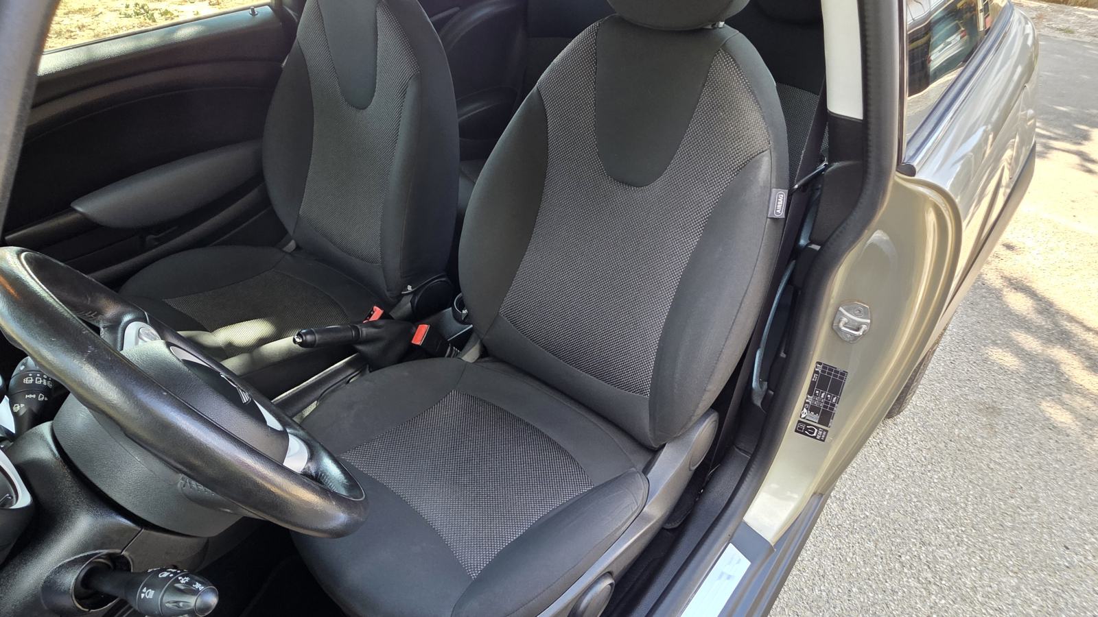 MINI Cooper 1.4 benz, 70 kw, 148 tkm, klima, servisna, alu, TOP STANJE, fotografija 13