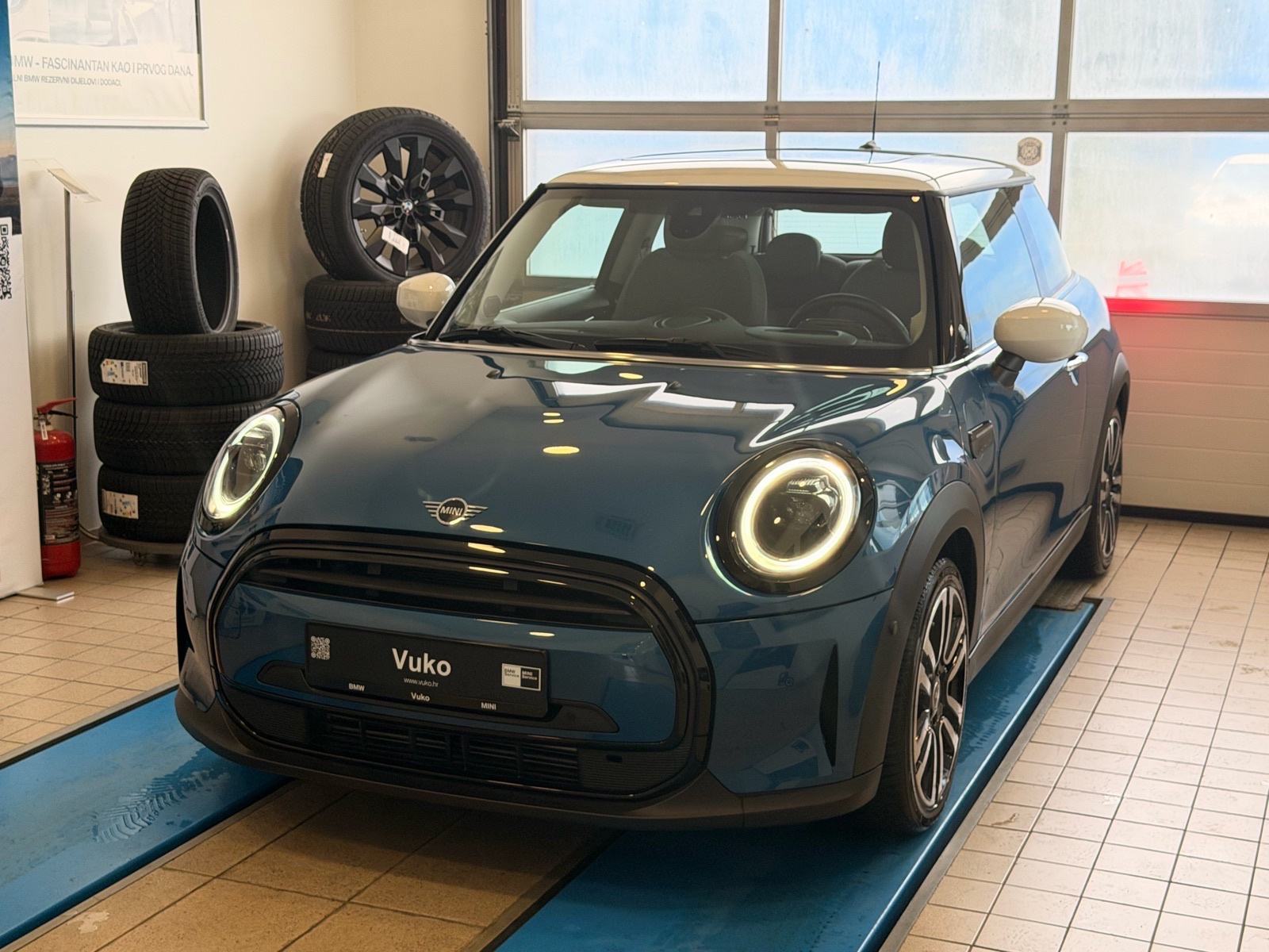 MINI Cooper 1.5 automatik automatik, fotografija 3