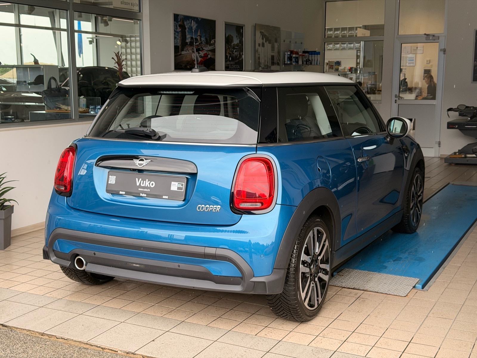 MINI Cooper 1.5 automatik automatik, fotografija 6
