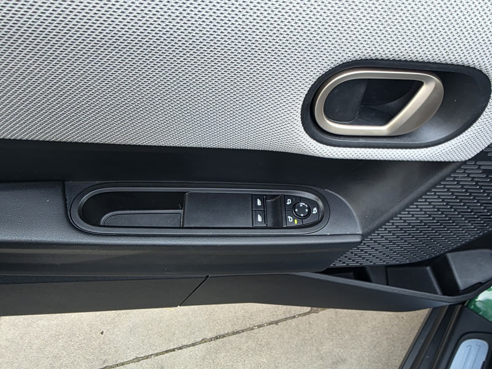 MINI Cooper Classic trim, British Racing Green IV Boja, automatic, ful, fotografija 15
