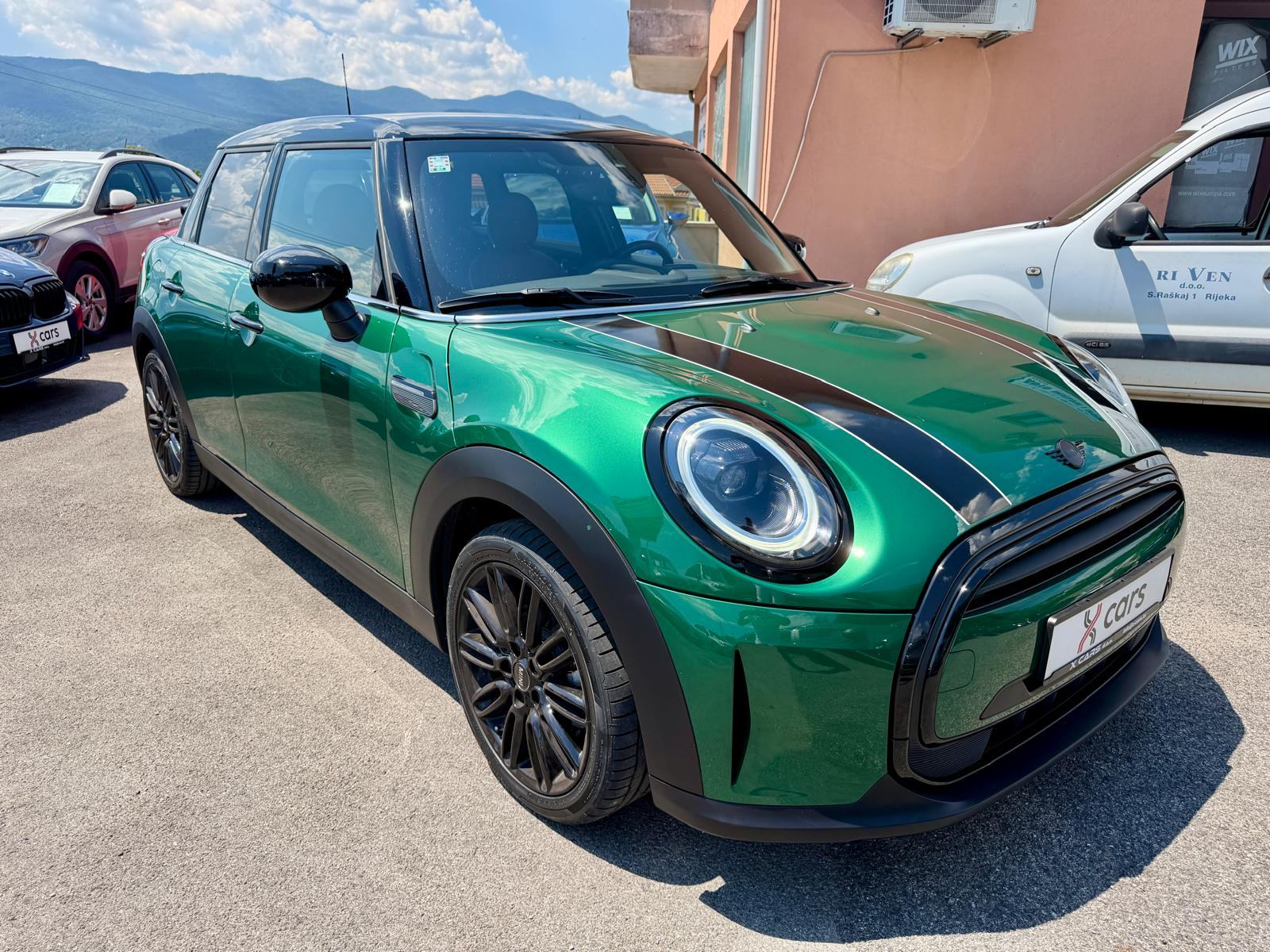 MINI Cooper 1.5 Classic Trim 7G/LED/NAVI/AMBIENT/ALU 17/KOŽA/KAMERA, fotografija 3
