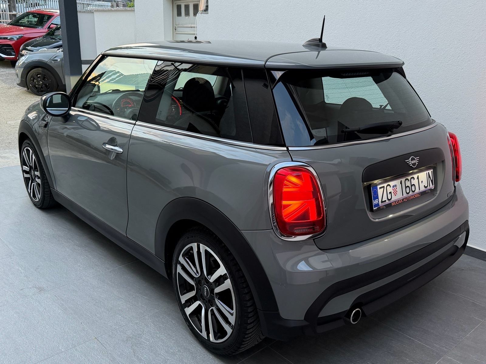 MINI Cooper 1.5 Lci - 1. Vlasnik- Jamstvo na km!, fotografija 9