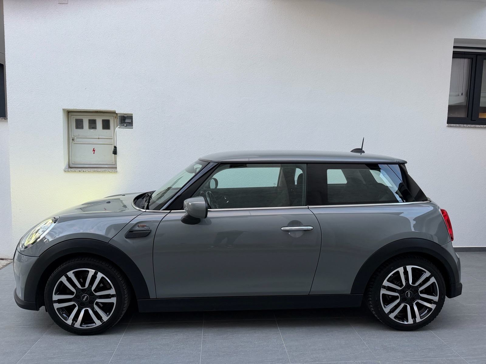 MINI Cooper 1.5 Lci - 1. Vlasnik- Jamstvo na km!, fotografija 11