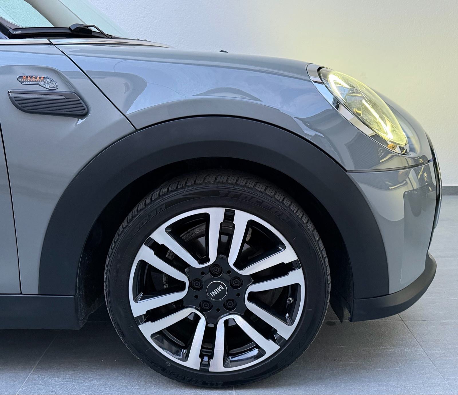 MINI Cooper 1.5 Lci - 1. Vlasnik- Jamstvo na km!, fotografija 12