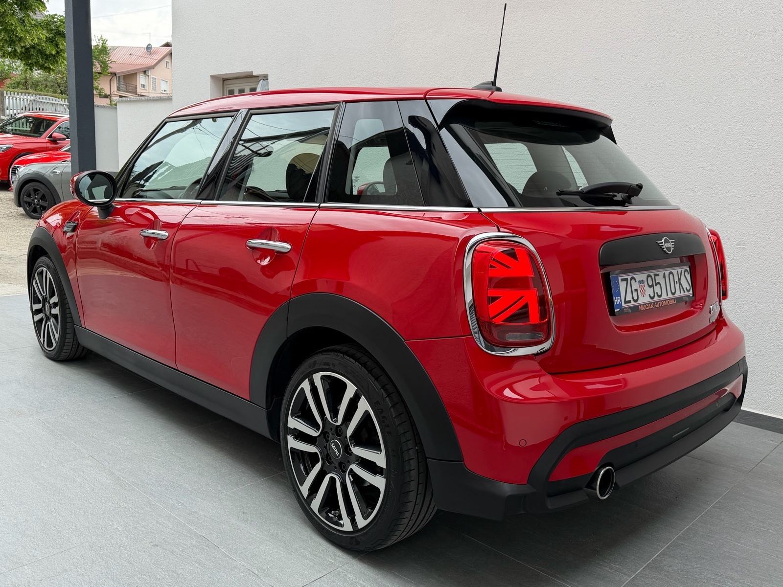 MINI Cooper 1.5 Lci Sport paket-Registriran-Jamstvo, fotografija 6