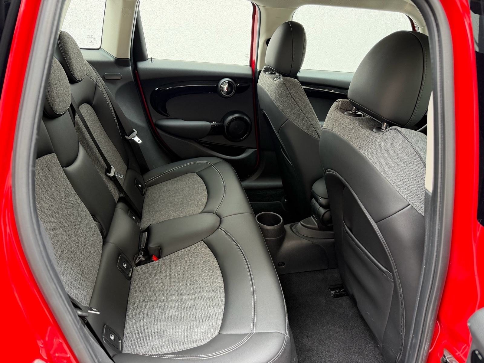 MINI Cooper 1.5 Lci Sport paket-Registriran-Jamstvo, fotografija 16