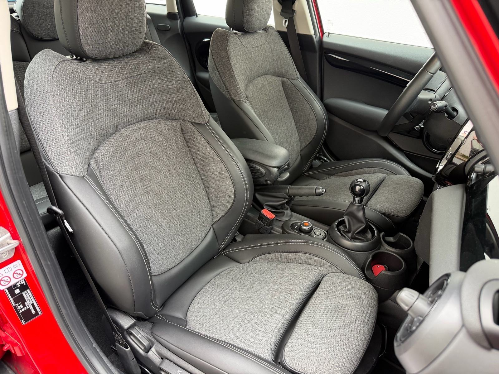 MINI Cooper 1.5 Lci Sport paket-Registriran-Jamstvo, fotografija 18