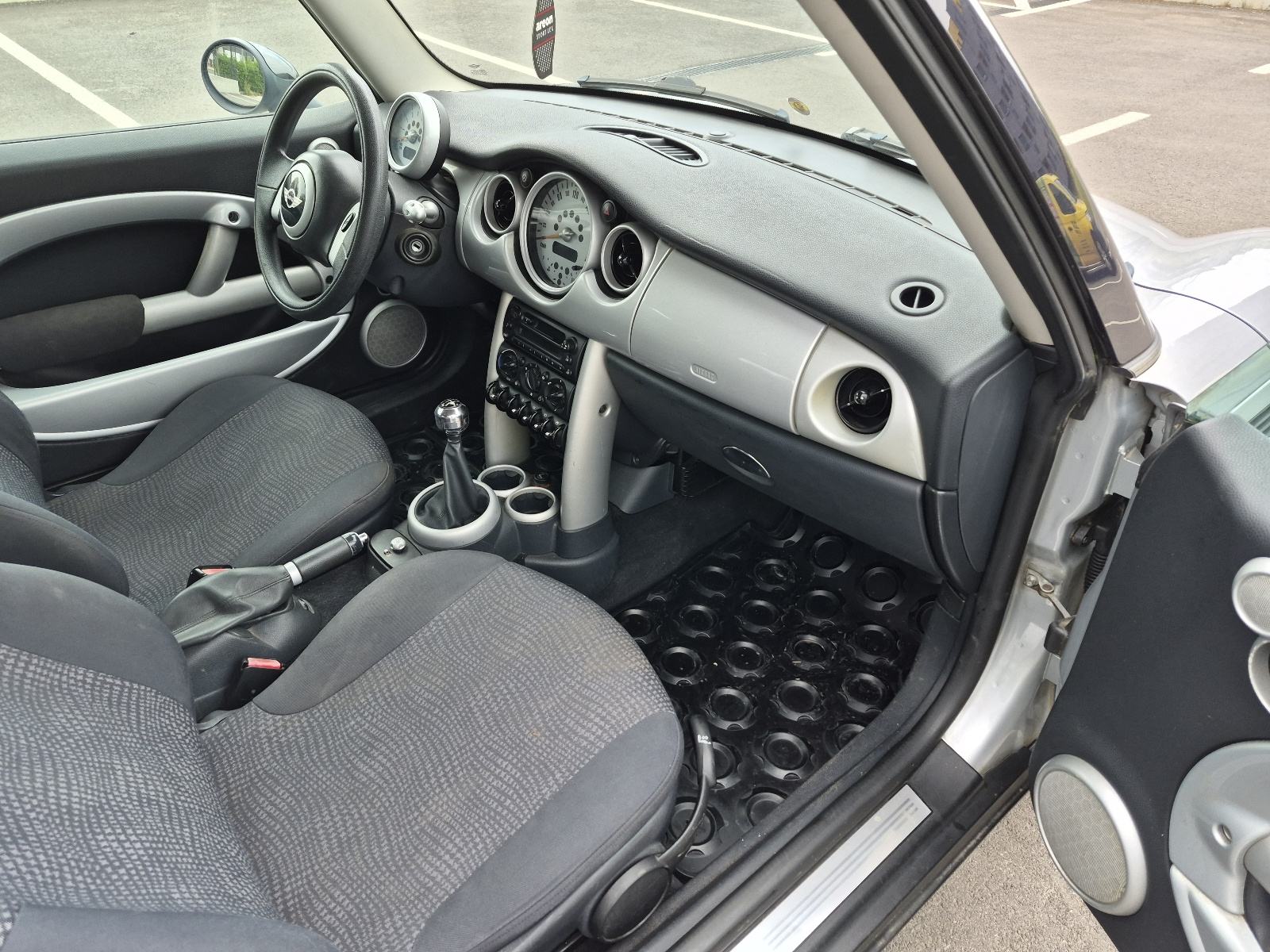 MINI COOPER 1.6, 163000 KM, REG. 02/2027., **ODLIČAN**, fotografija 8