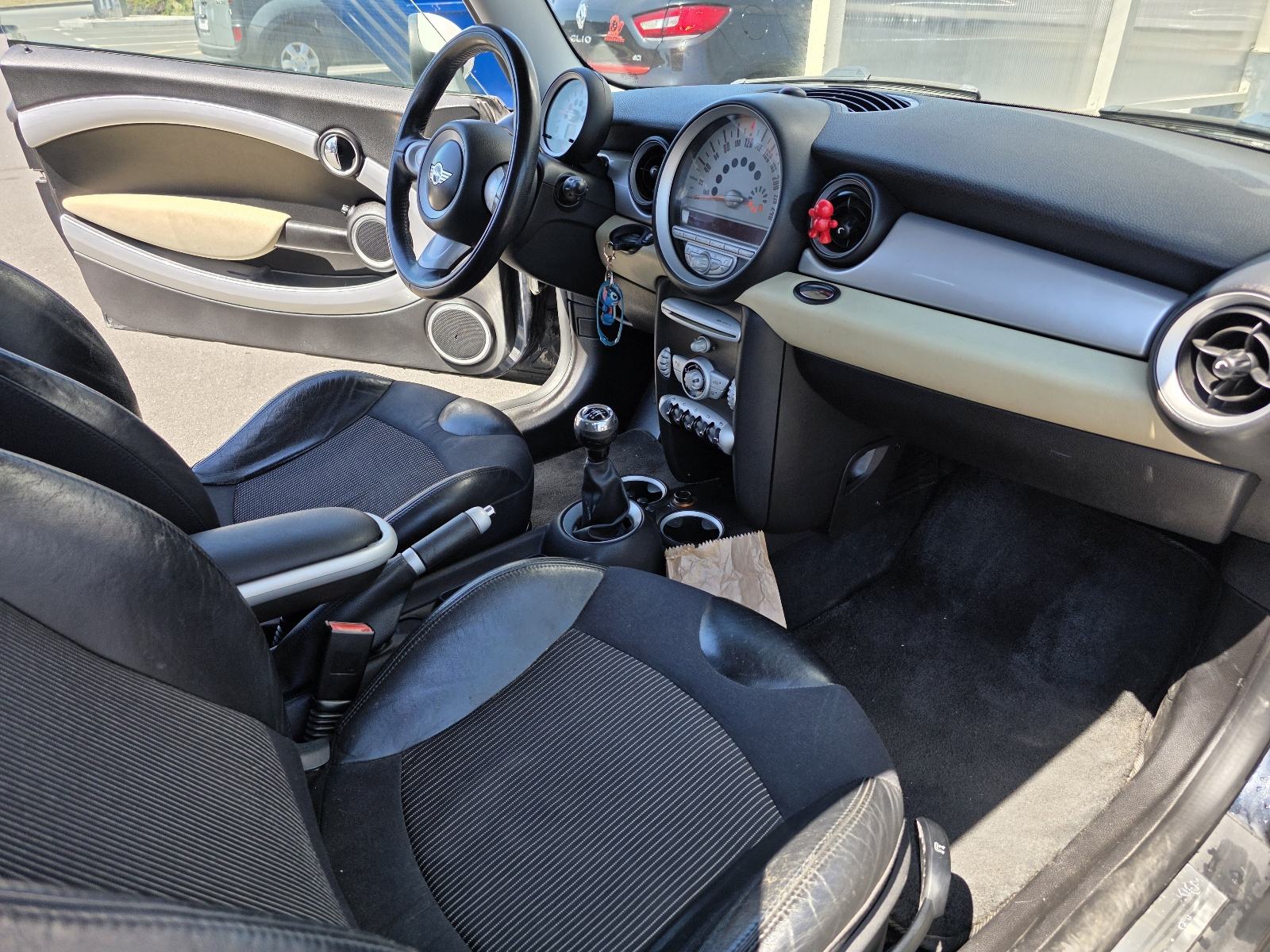 MINI Cooper 1.6 88 kW – 2007. – REG. GODINU DANA – SERVISIRAN, fotografija 6