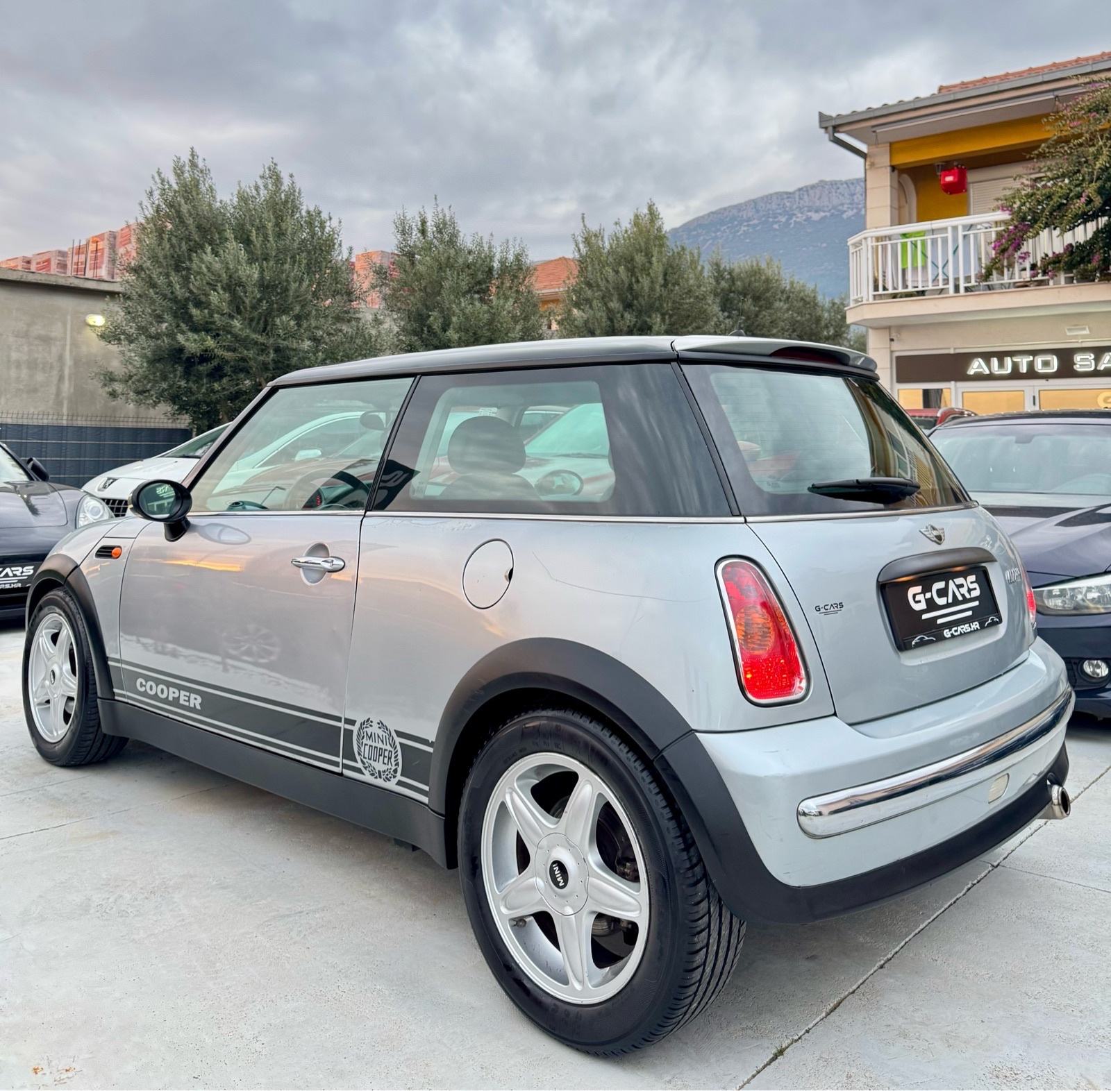 MINI Cooper 1,6 Benzin —Mod 2002—REG.GOD.DANA—KOŽA—KLIMA—ALU 16”—TOP!, fotografija 5