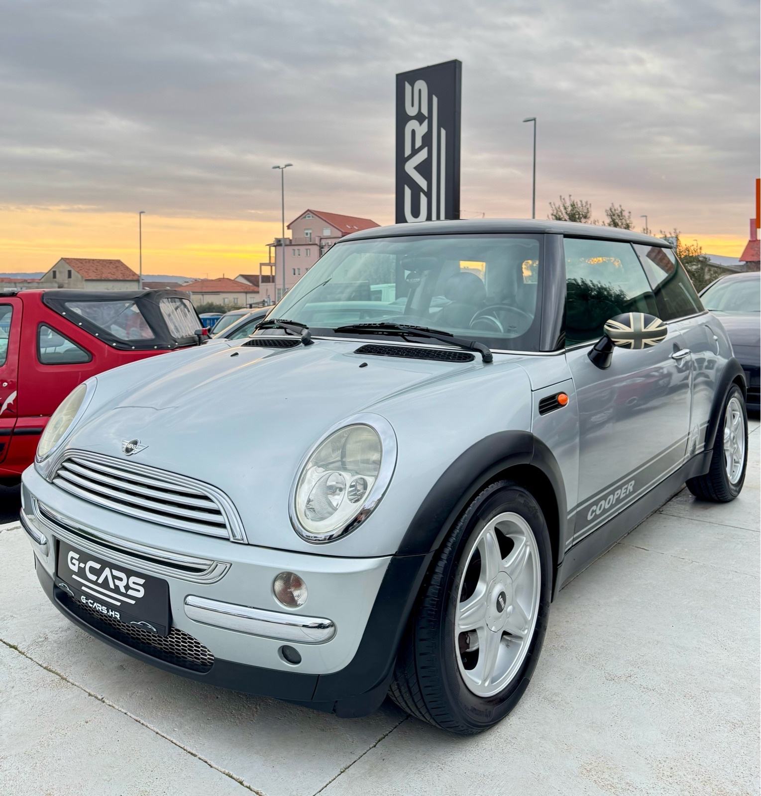 MINI Cooper 1,6 Benzin —Mod 2002—REG.GOD.DANA—KOŽA—KLIMA—ALU 16”—TOP!, fotografija 2