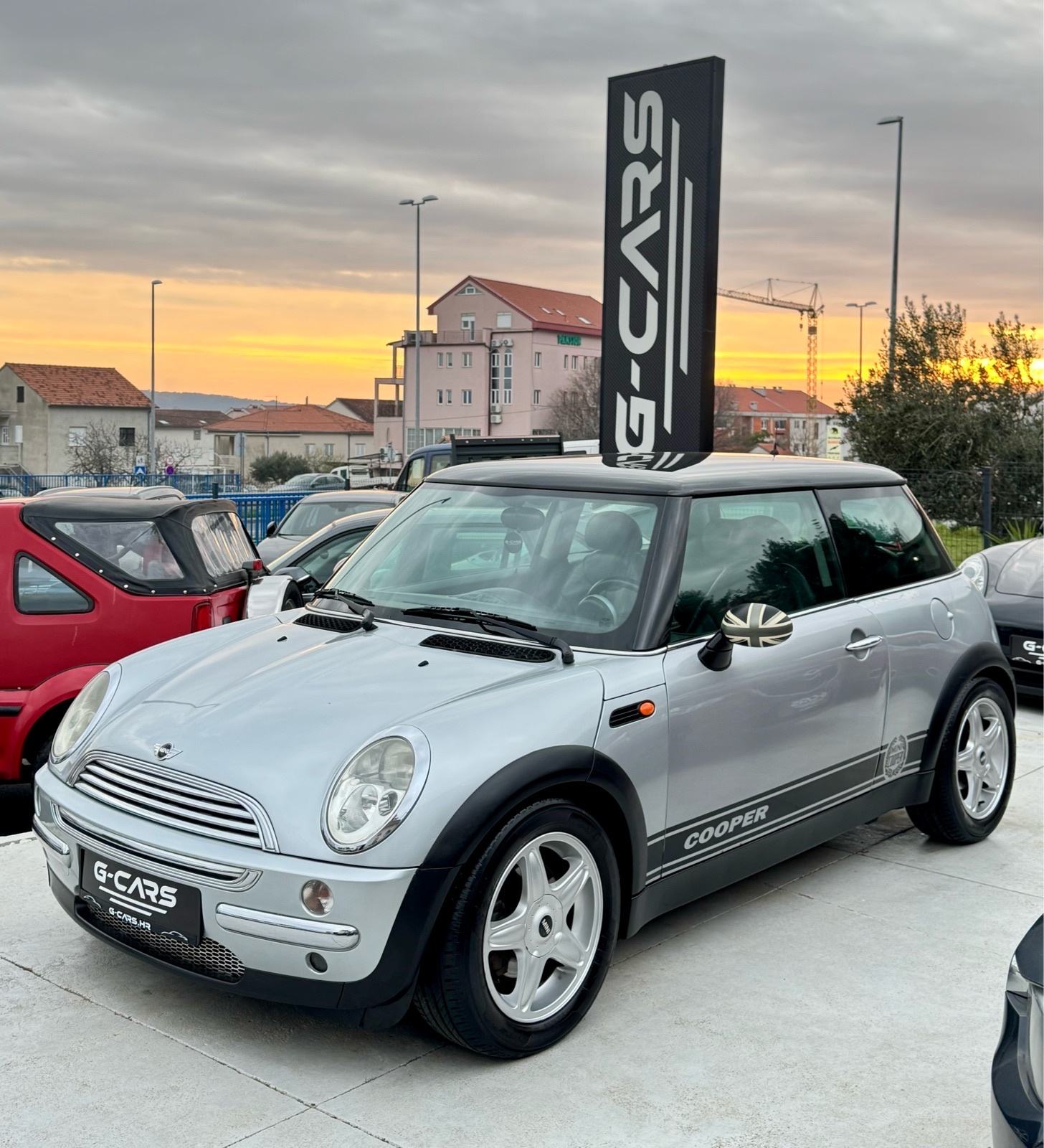 MINI Cooper 1,6 Benzin —Mod 2002—REG.GOD.DANA—KOŽA—KLIMA—ALU 16”—TOP!, fotografija 3