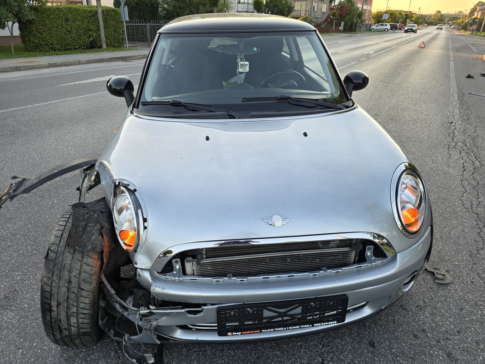 MINI Cooper 1.6 KARAMBOLIRAN (plaćanje do 36 rata,moguće po djelovima), fotografija 10