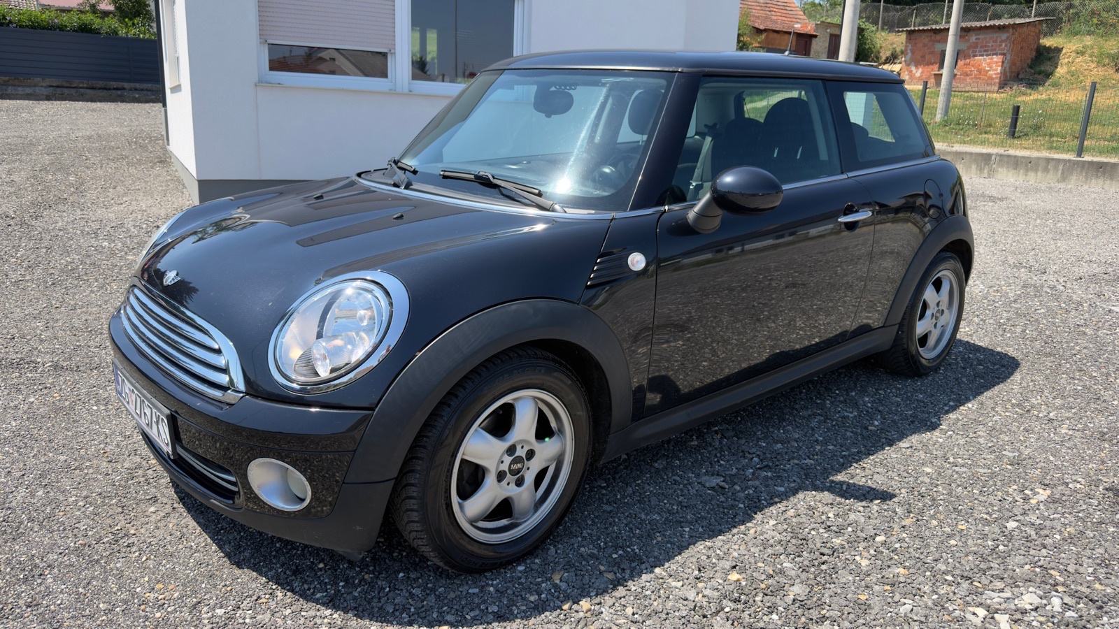 MINI Cooper 1.6 ** reg.03/2027 **, fotografija 1