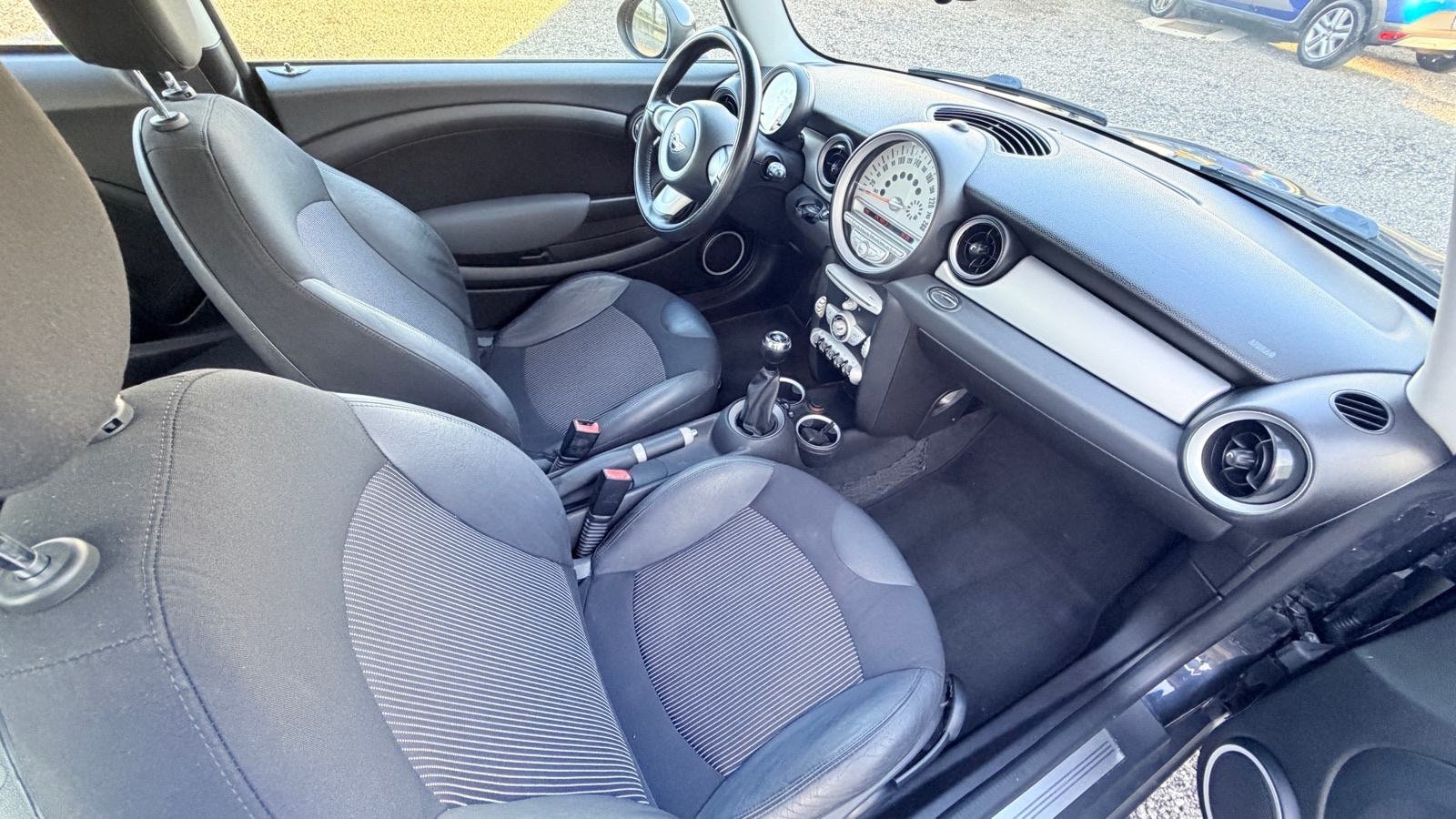 MINI Cooper 1.6 ** reg.03/2027 **, fotografija 11