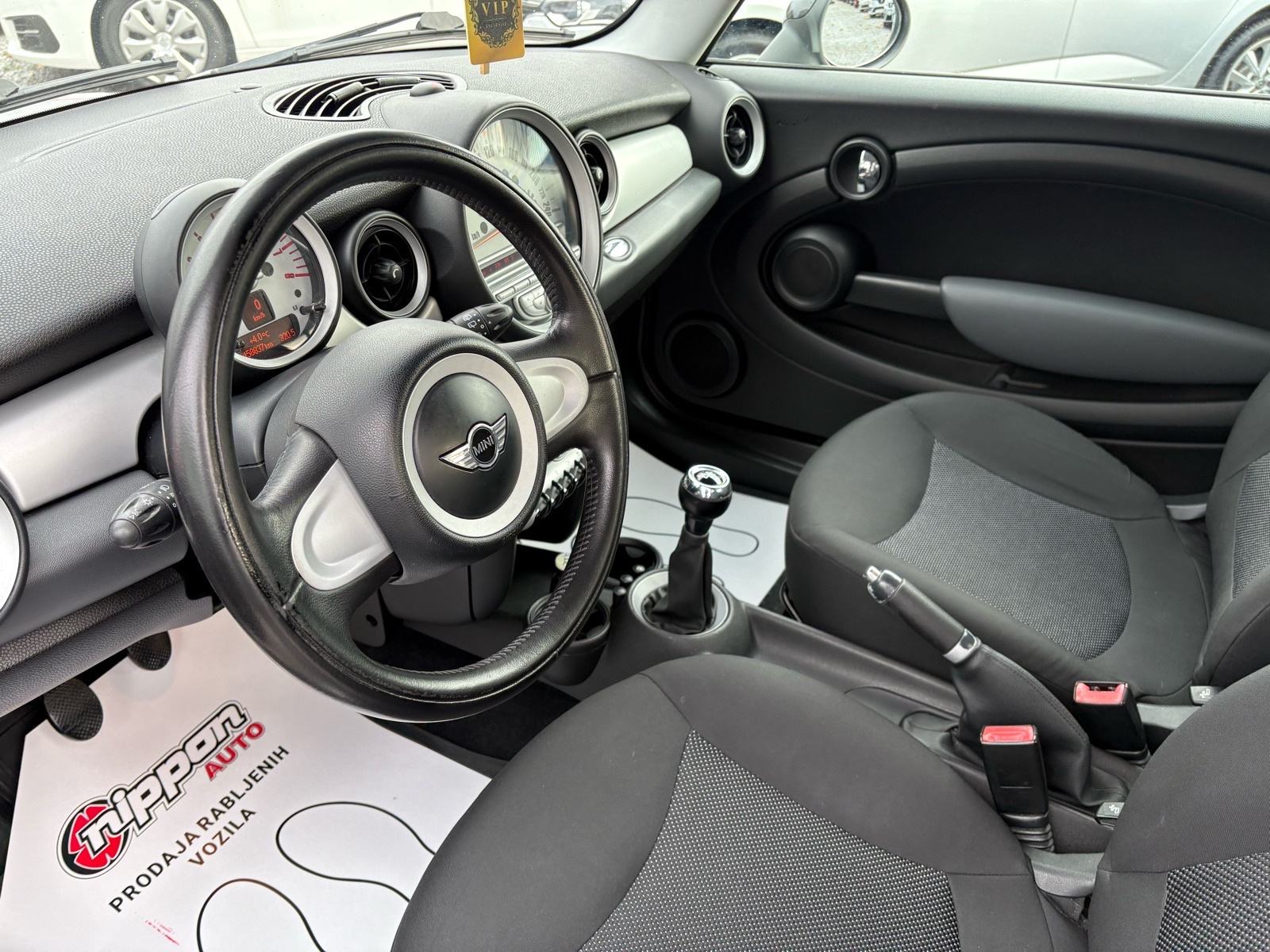 MINI Cooper 1.6 KLIMA - ALU - SERVIS - AUTOKREDIT, fotografija 10