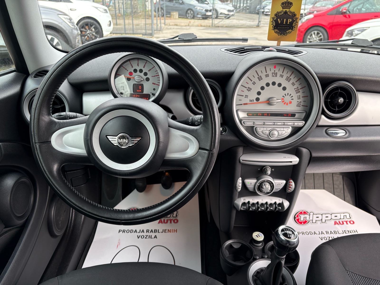 MINI Cooper 1.6 KLIMA - ALU - SERVIS - AUTOKREDIT, fotografija 13