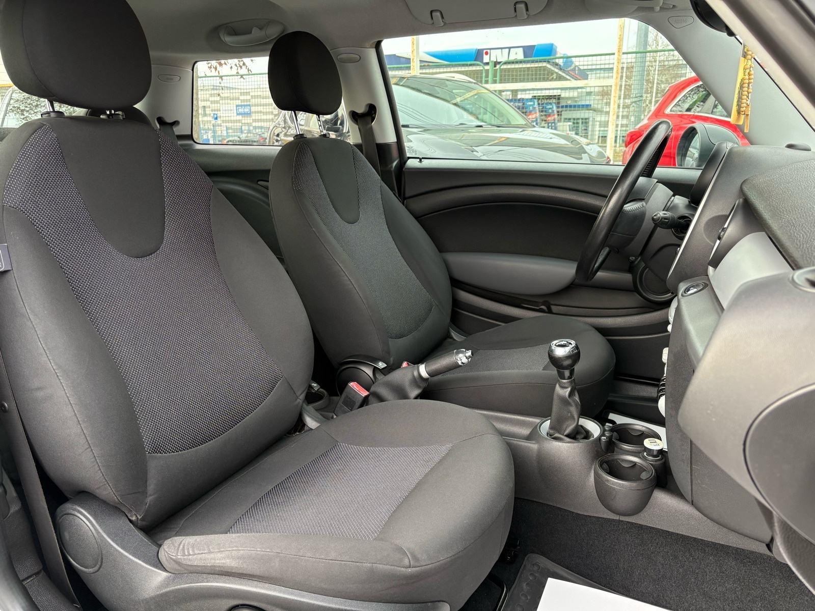 MINI Cooper 1.6 KLIMA - ALU - SERVIS - AUTOKREDIT, fotografija 20