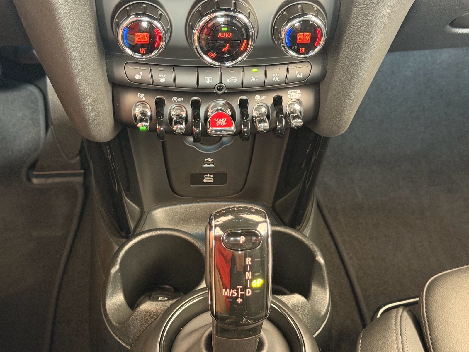 MINI Cooper 3-vrata F56 automatik, fotografija 13