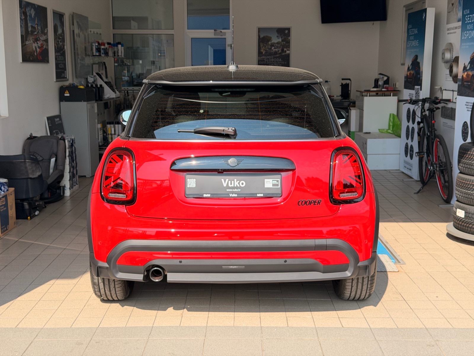 MINI Cooper 3-vrata F56 automatik, fotografija 5