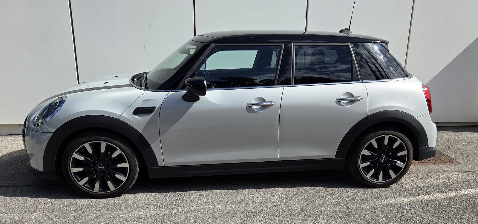 MINI Cooper Automatik * Nije uvoz * 27.700 km *, fotografija 3