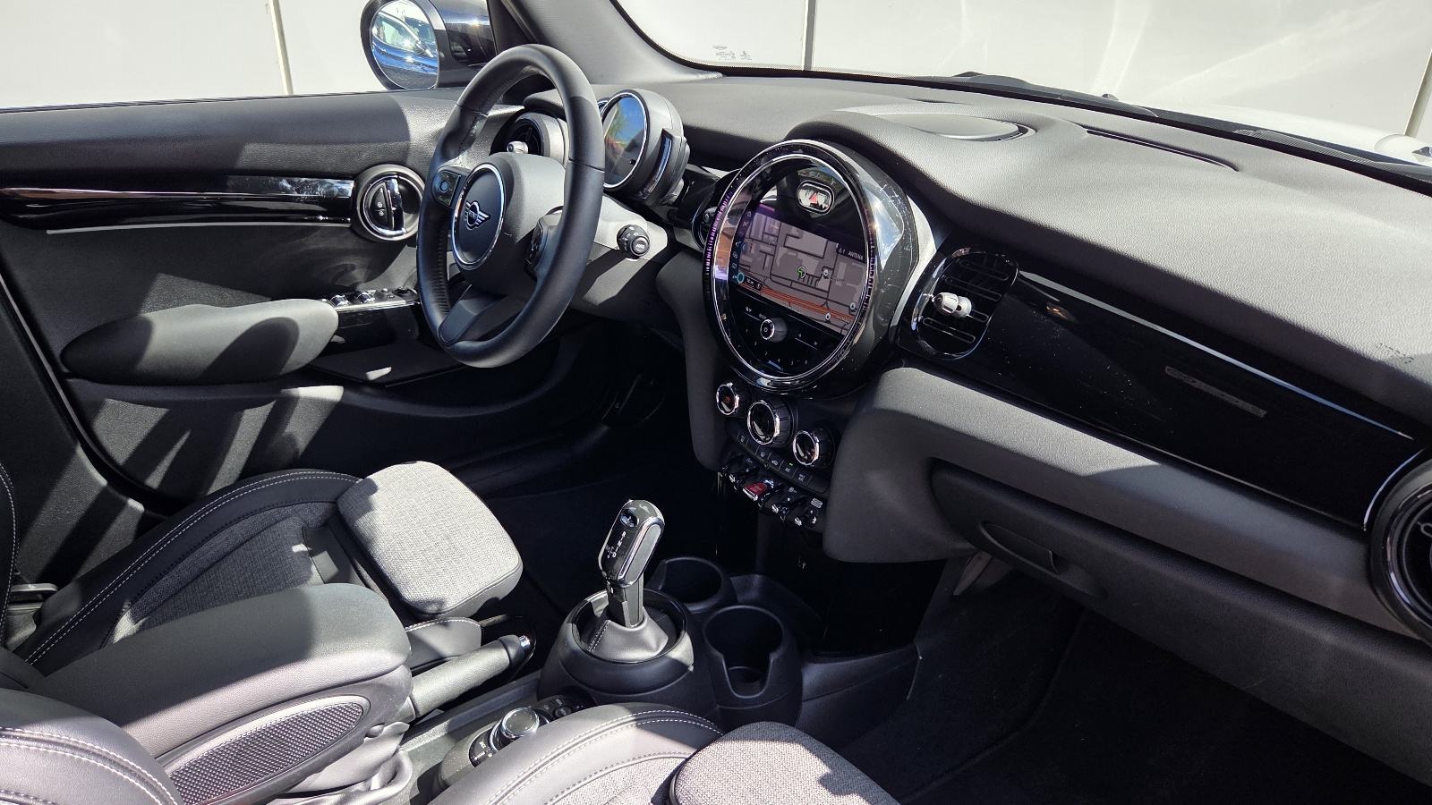 MINI Cooper Automatik * Nije uvoz * 27.700 km *, fotografija 8