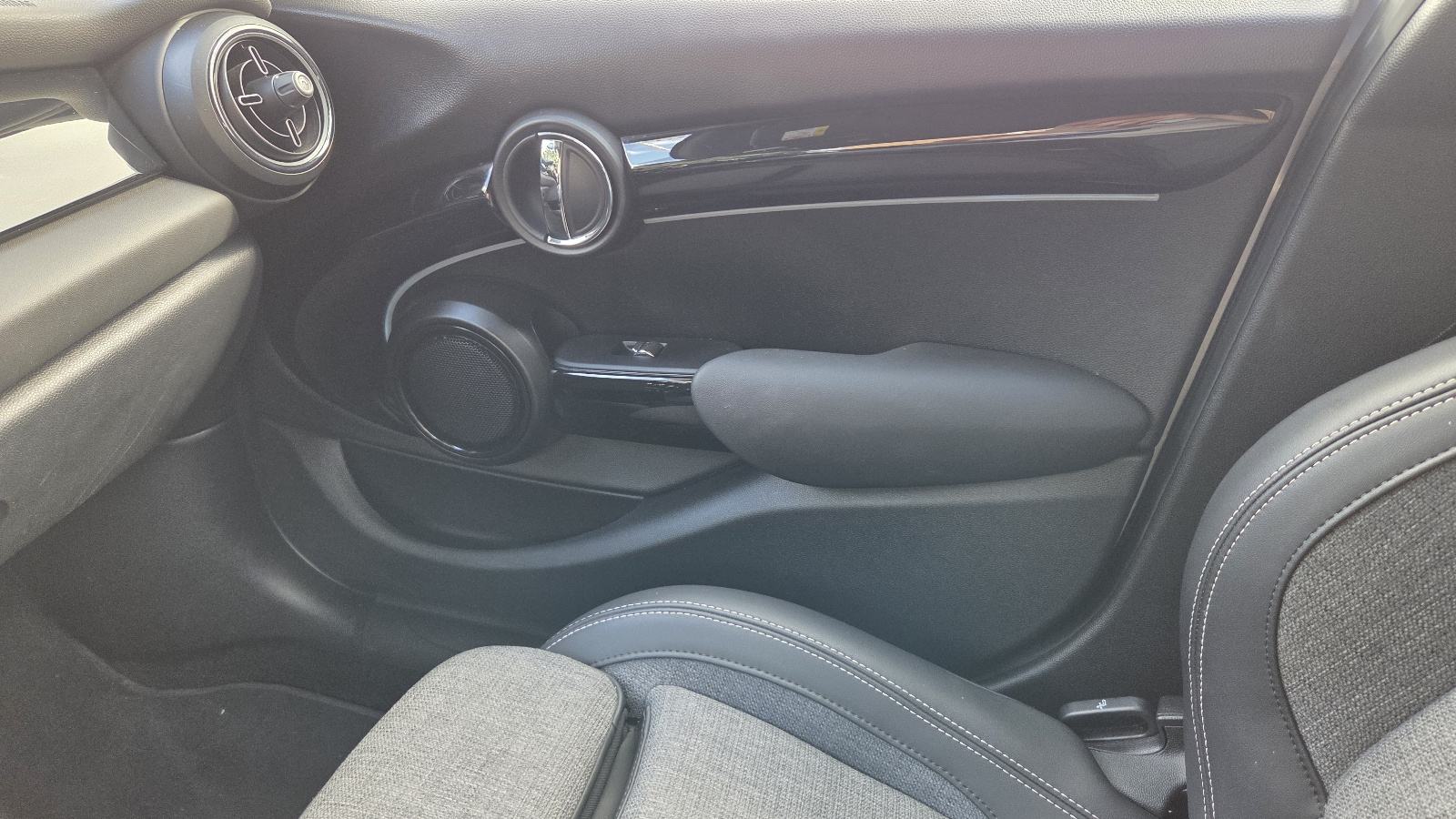 MINI Cooper Automatik * Nije uvoz * 27.700 km *, fotografija 11