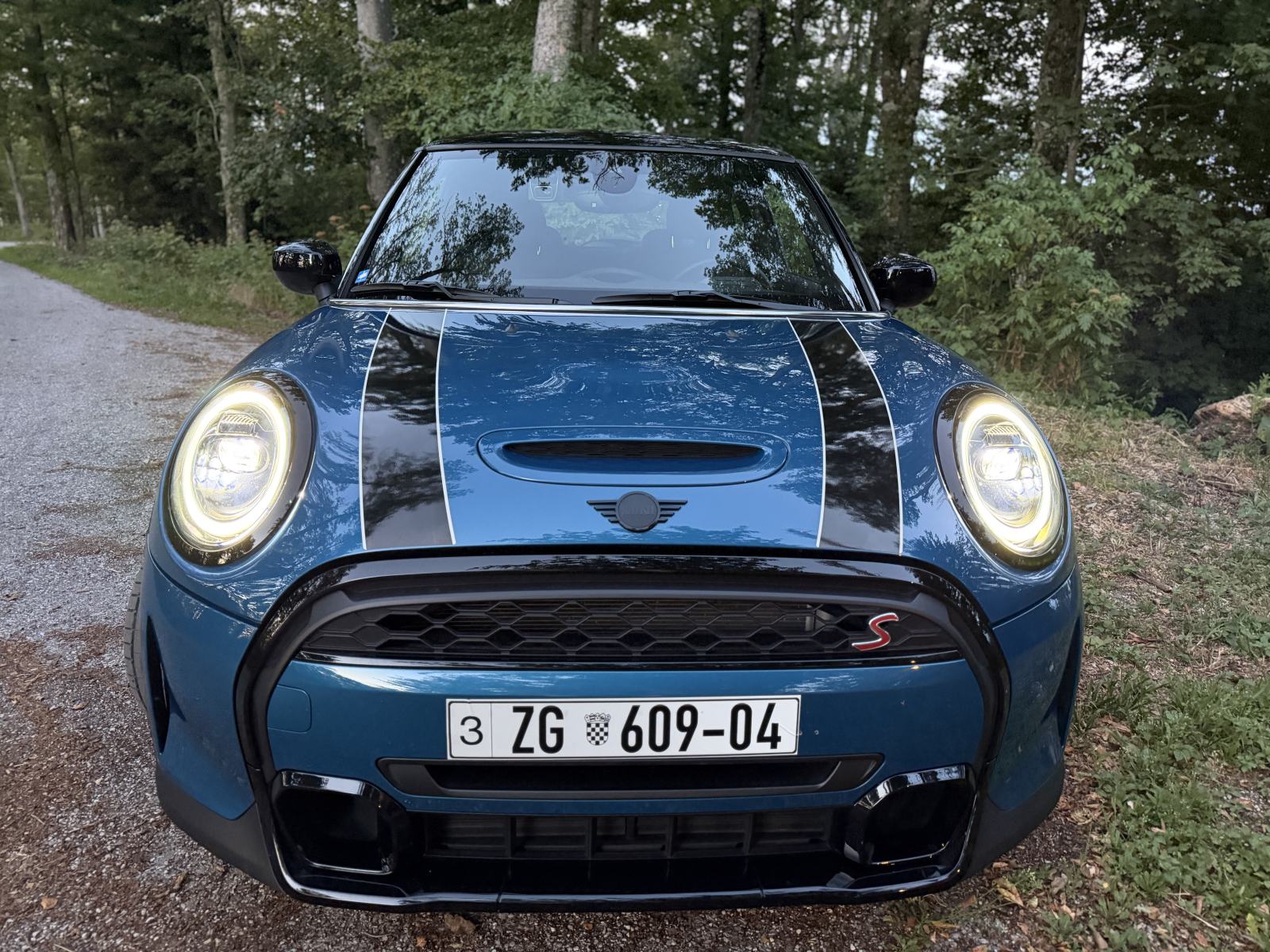 MINI Cooper S automatik, reg. 7/2027, samo 28 tkm, NOV, fotografija 3