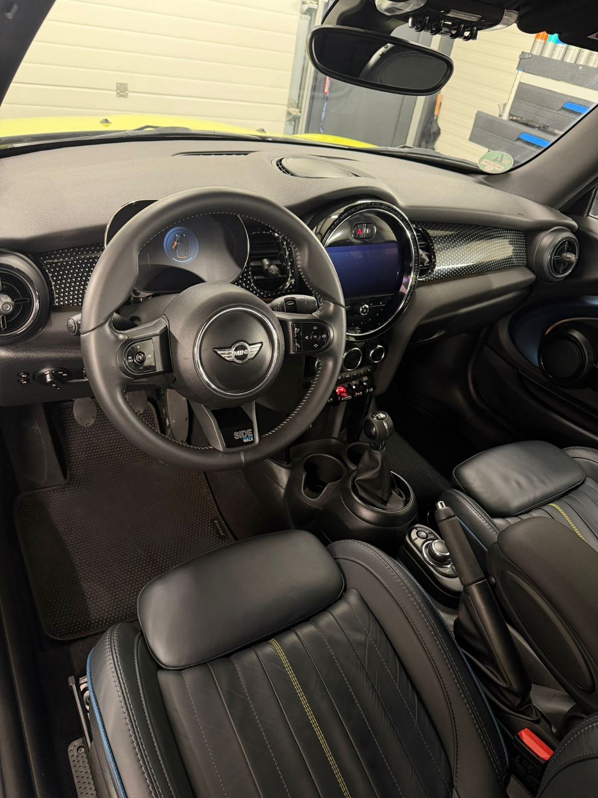 MINI Cooper CABRIO, fotografija 16