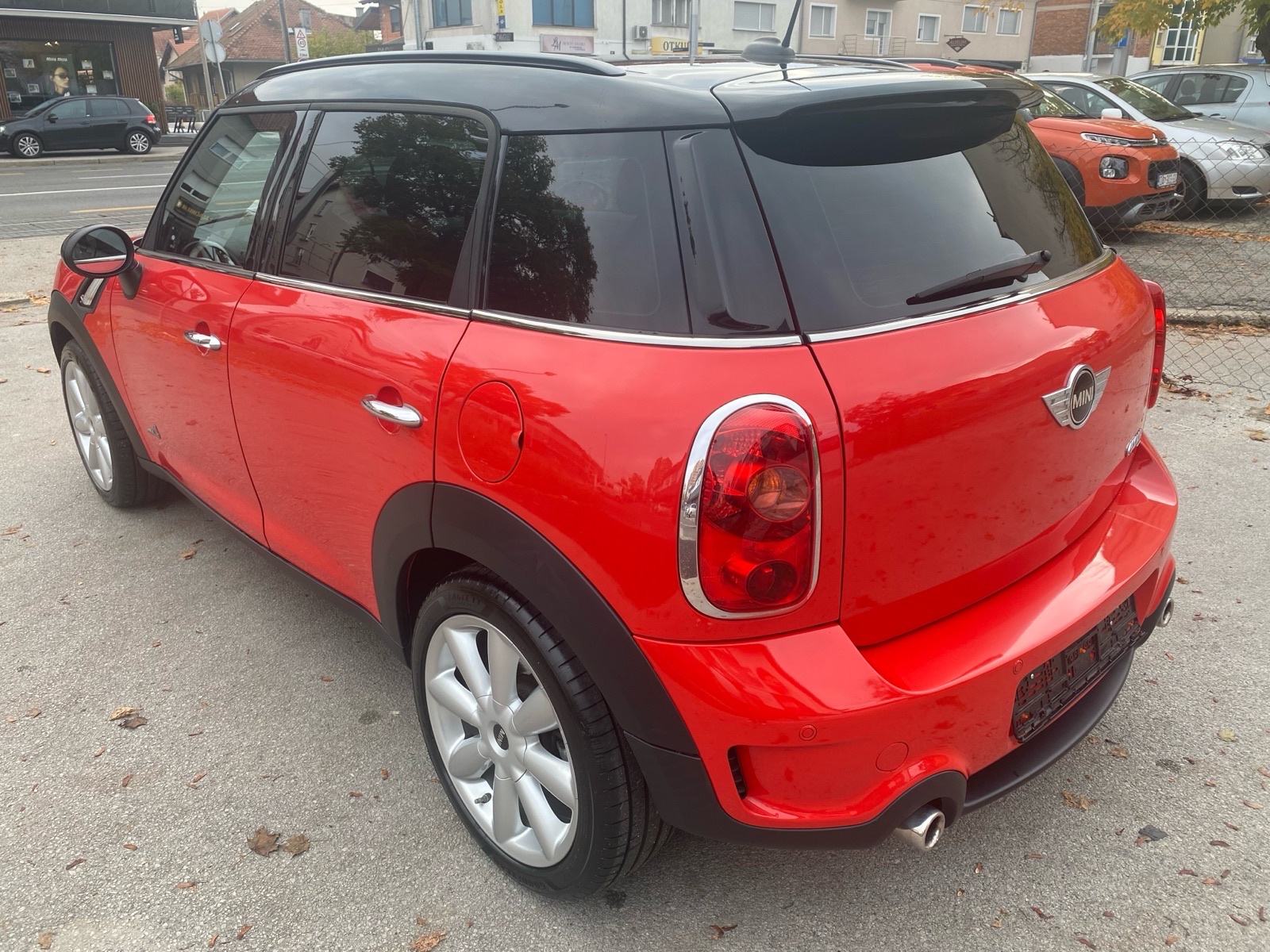 MINI Cooper Cooper ALL4, fotografija 6