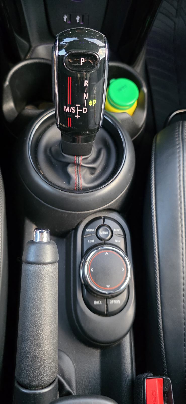 MINI Cooper S automatik, fotografija 15