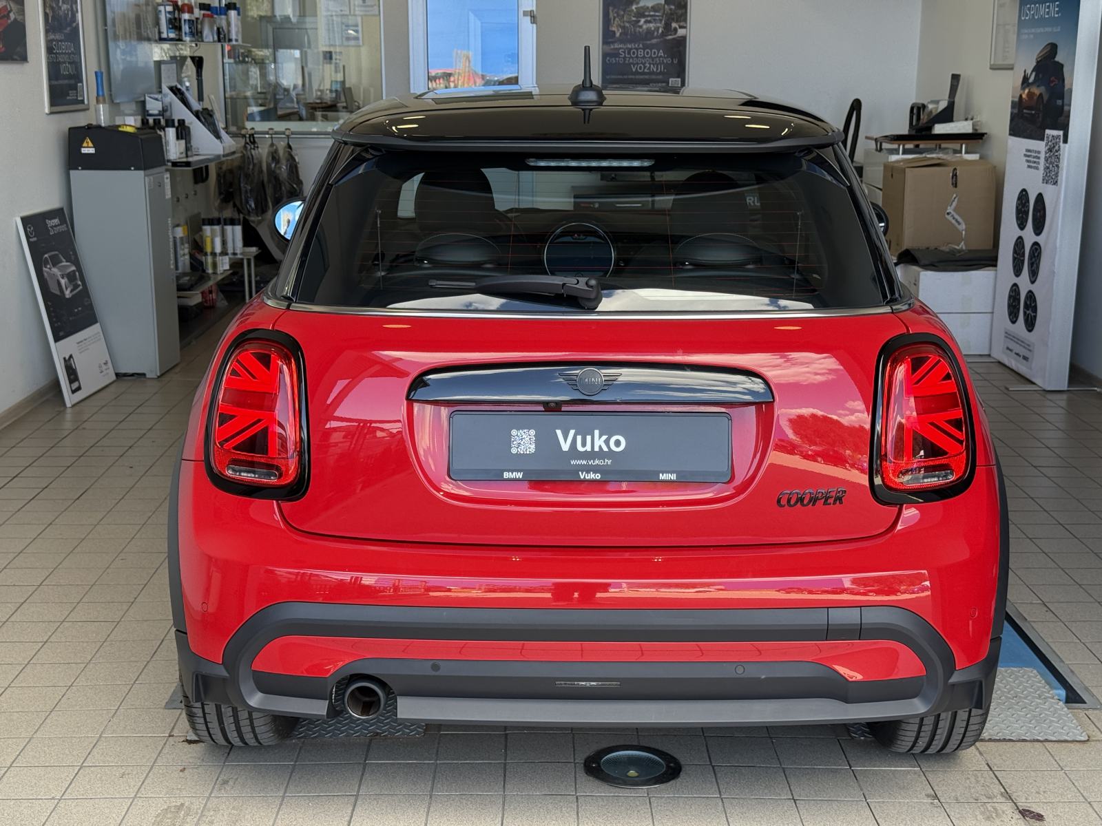 MINI Cooper, automatik, fotografija 5